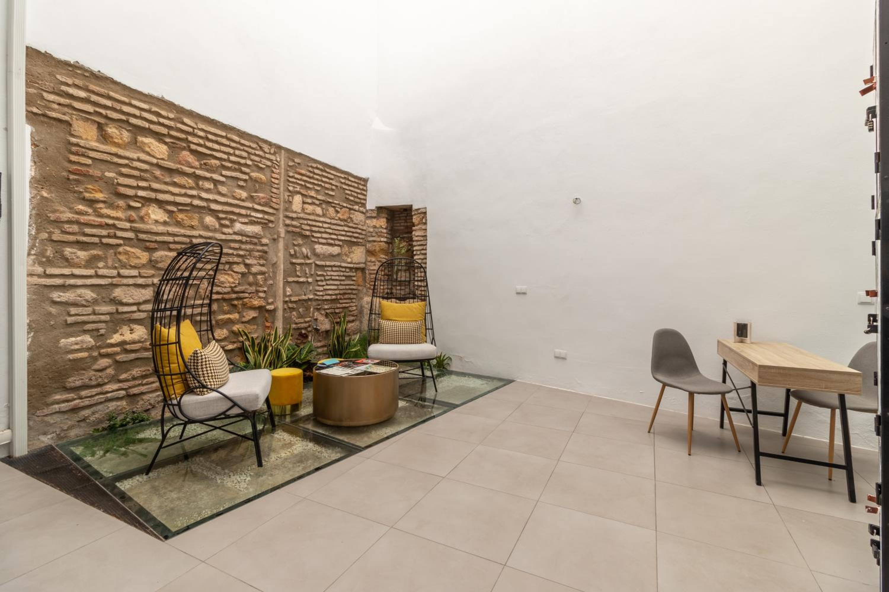 Apartment - Ground Floor - Photo 8