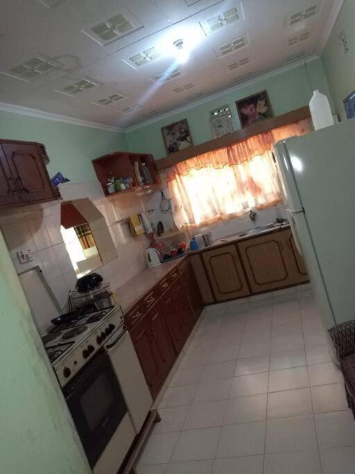 Three-Bedroom House photo 3