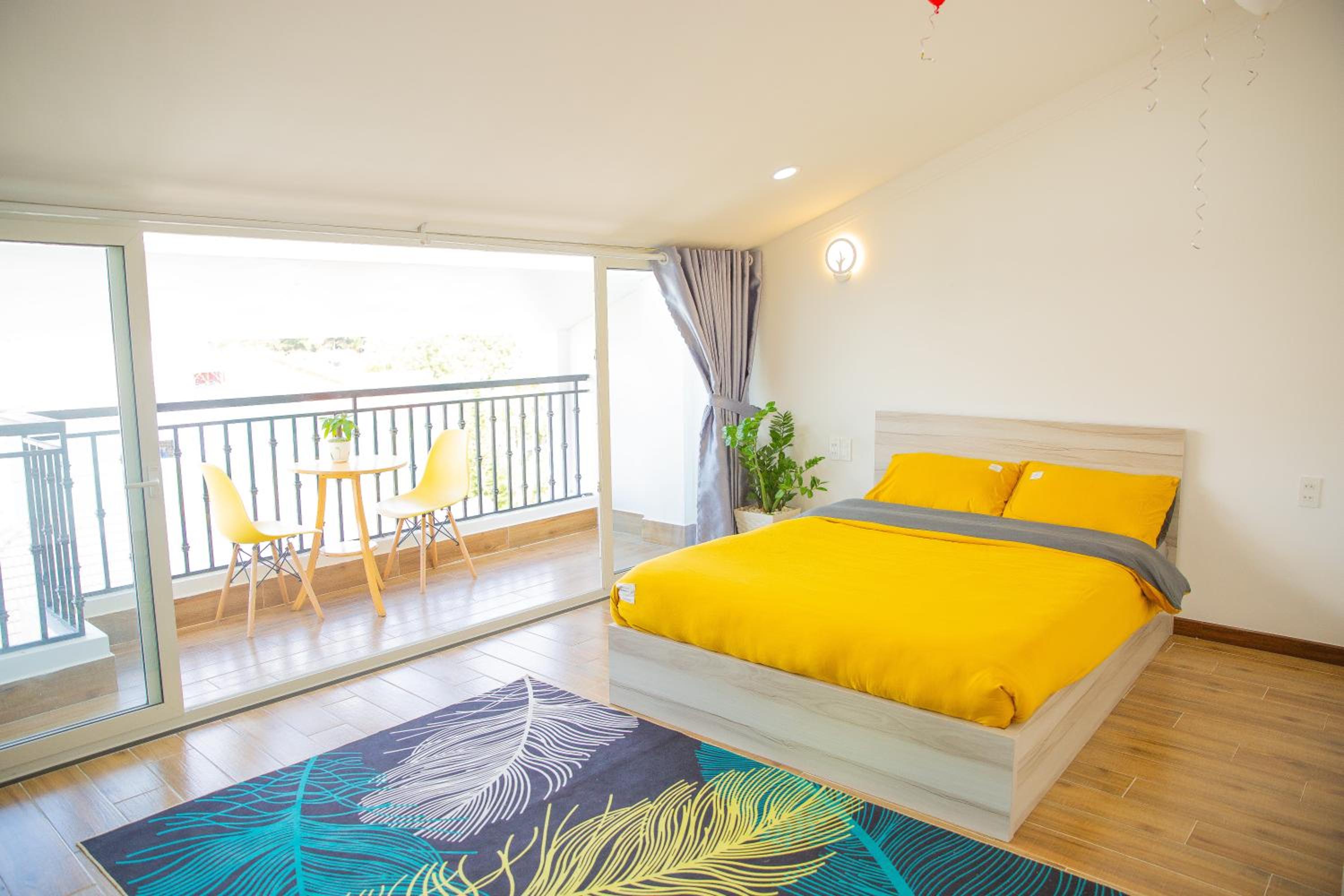 King Room with Balcony