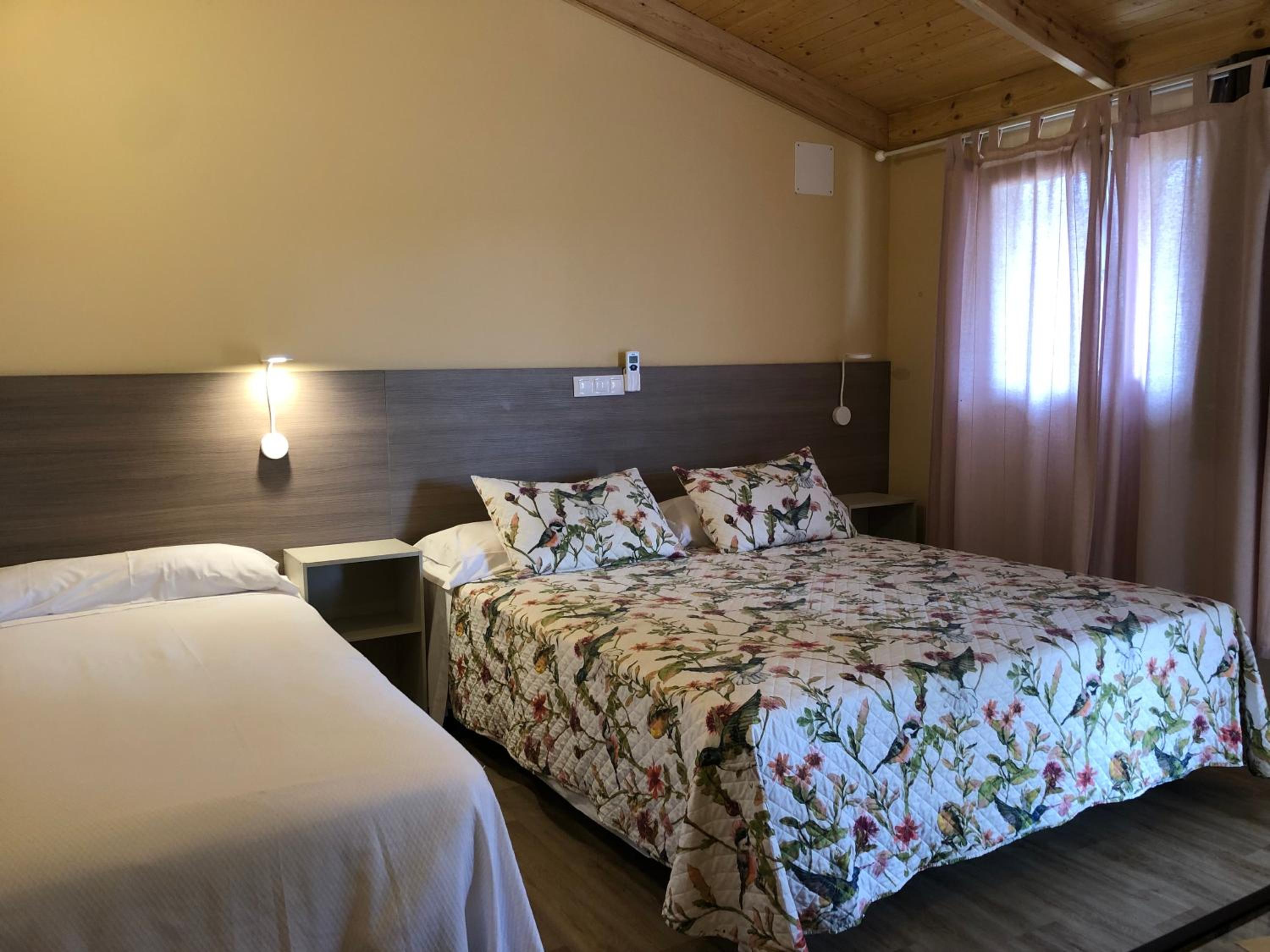Habitación Estándar con Cama Queen
