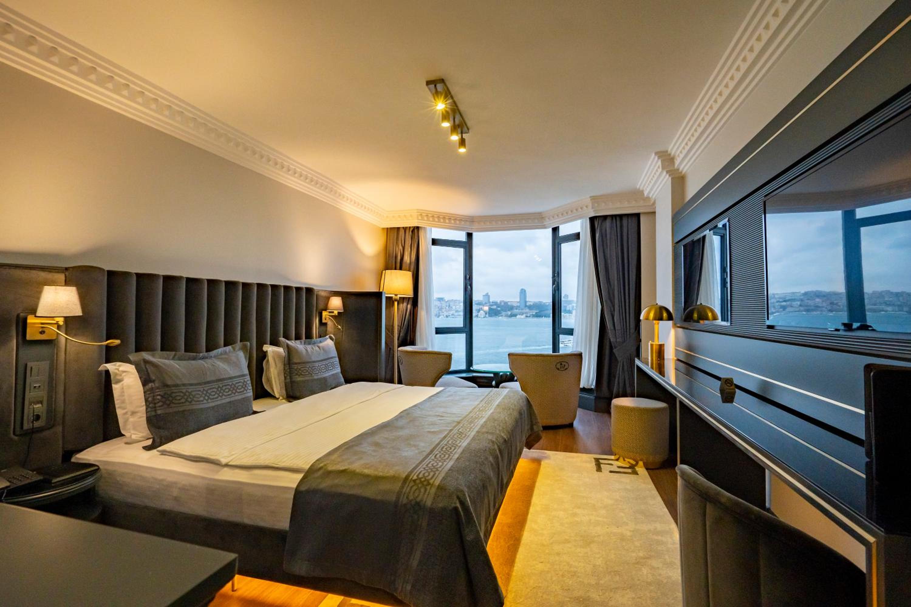 Double Room with Sea View photo 1