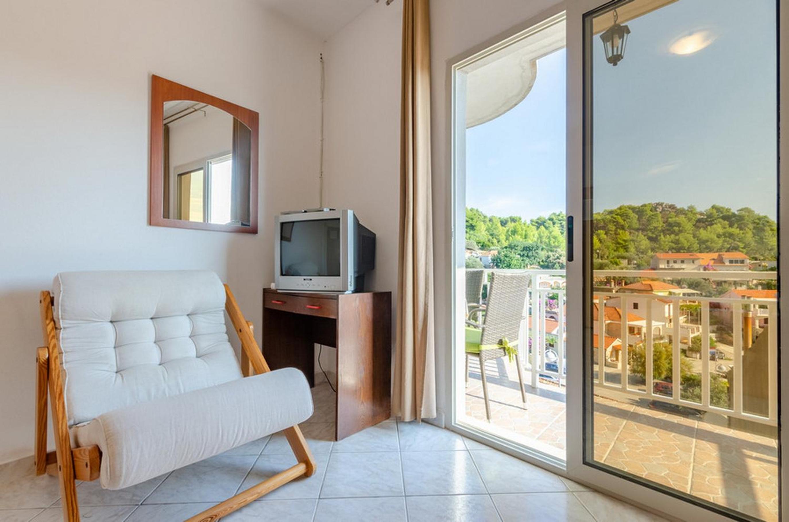 Two Bedroom Apartment with Terrace and Sea View