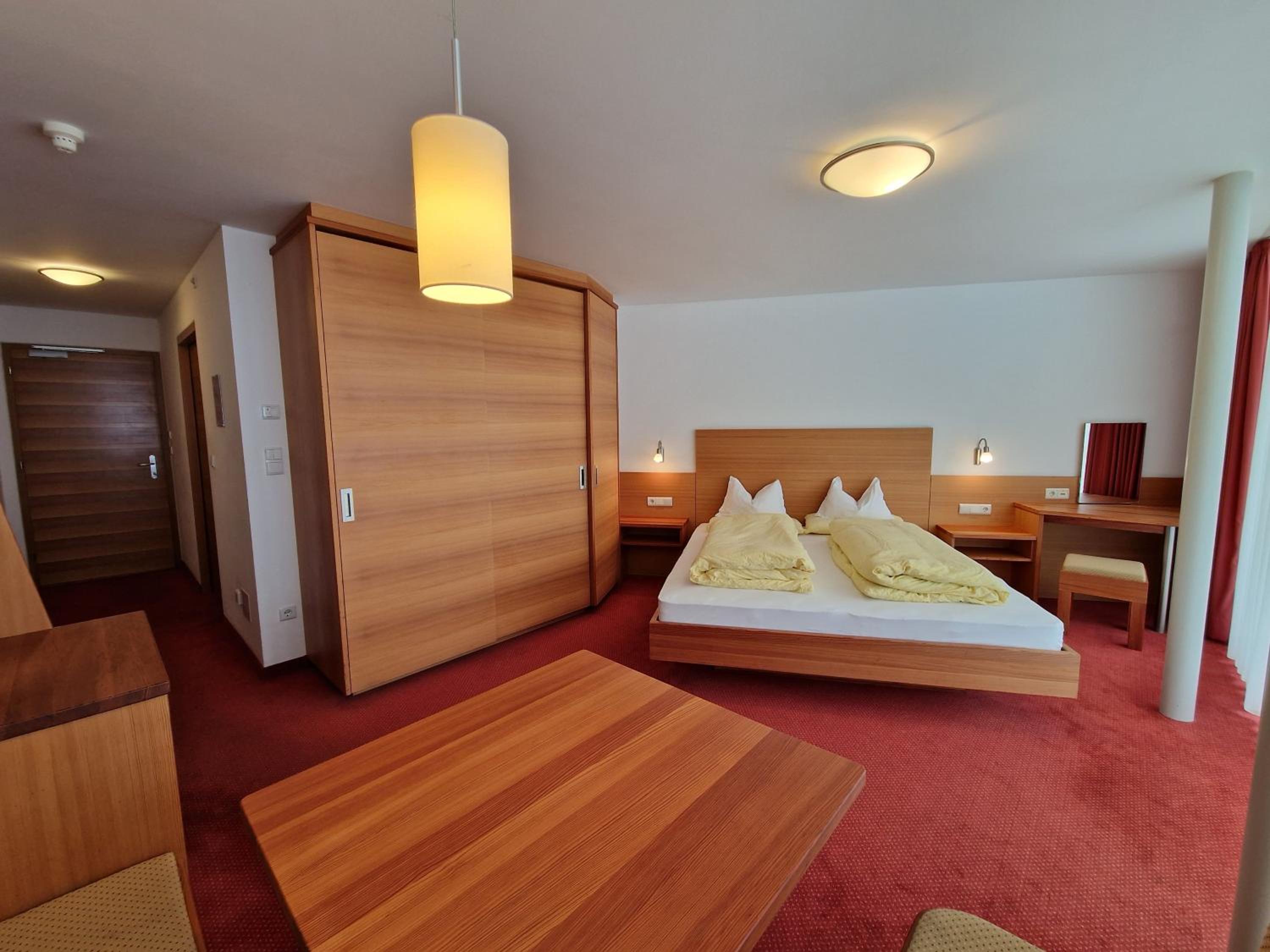 Double Room - Photo 25