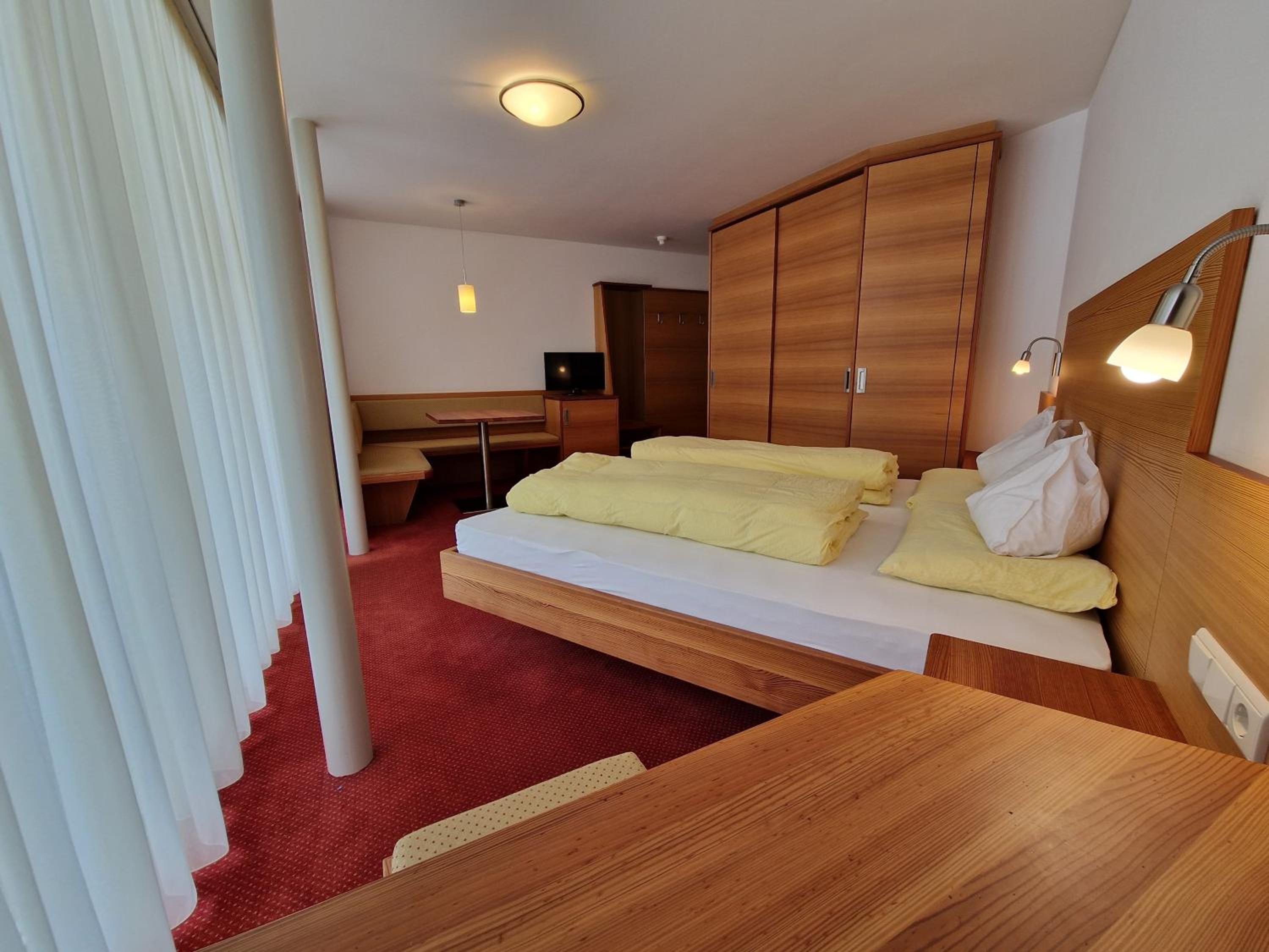 Double Room - Photo 32