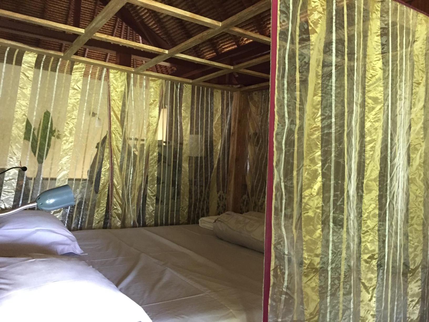 Deluxe Room (2 Adults + 1 Child)