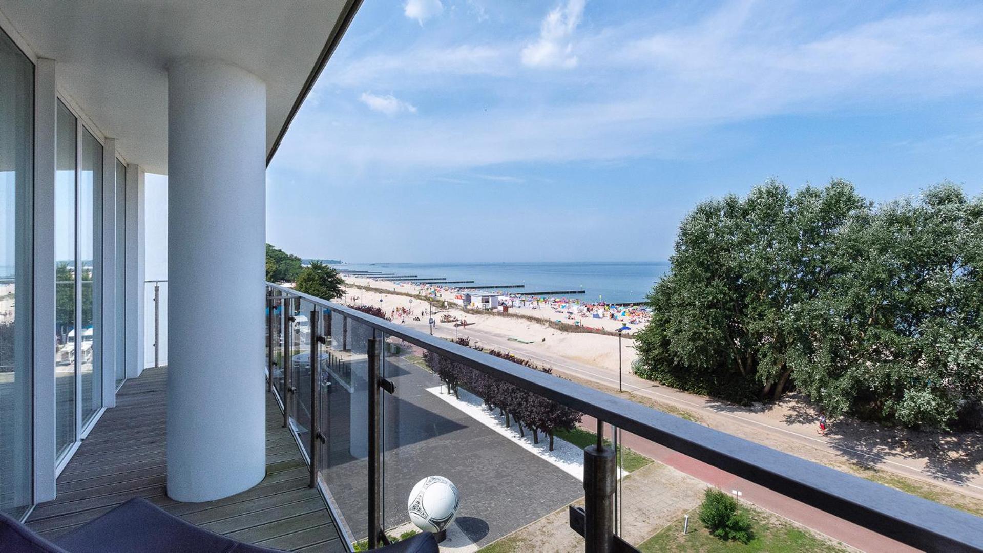 Apartment with Sea View - Photo 12