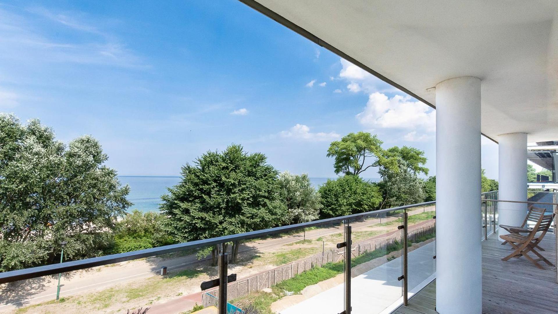 Apartment with Sea View - Photo 6