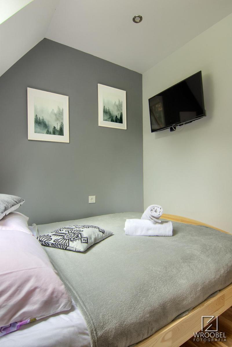 Four-Bedroom House - Photo 4