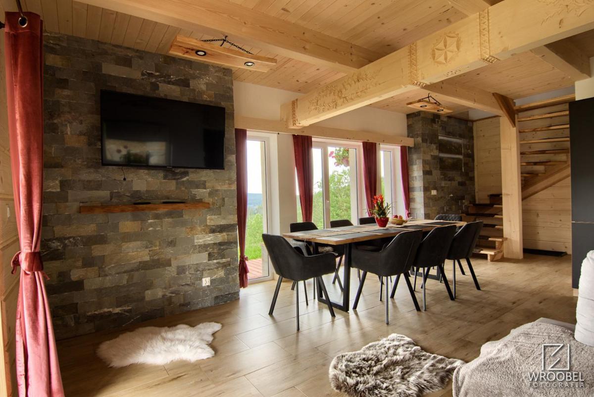 Four-Bedroom House - Photo 32