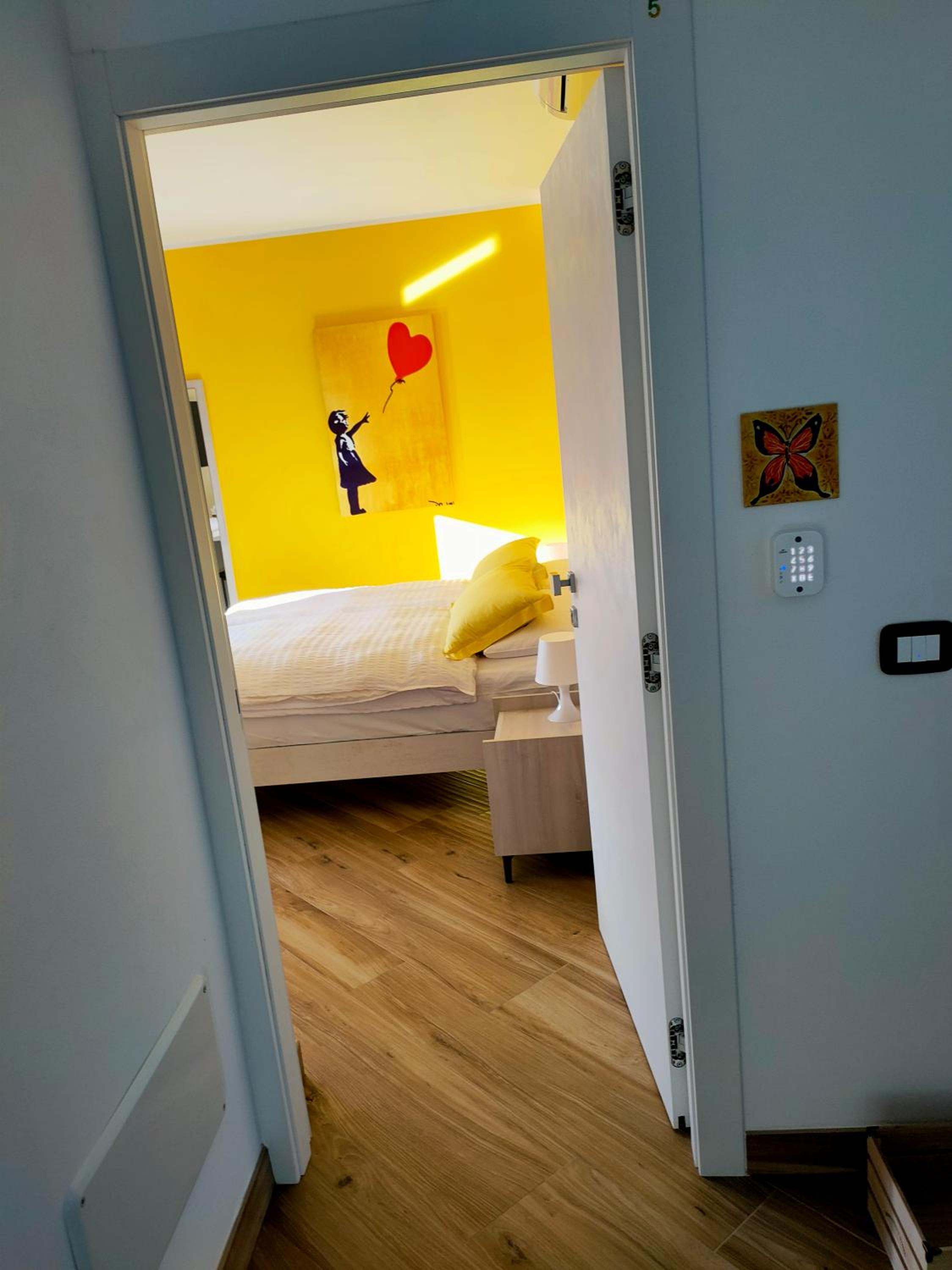 Large Double or Twin Room photo 2