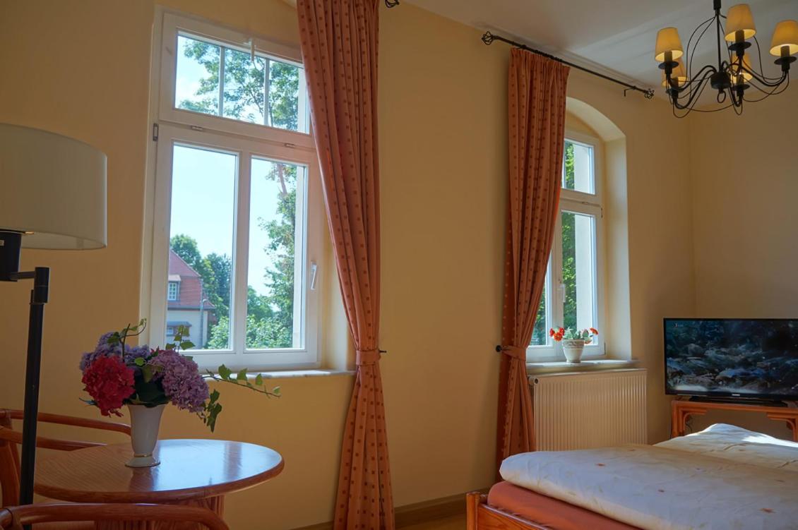 2-Person Studio Apartment - Photo 10
