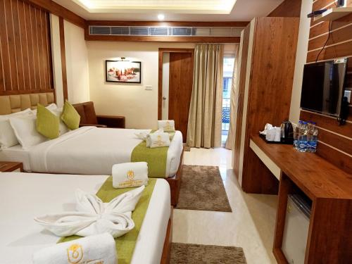 Deluxe Quadruple Room - Photo 3