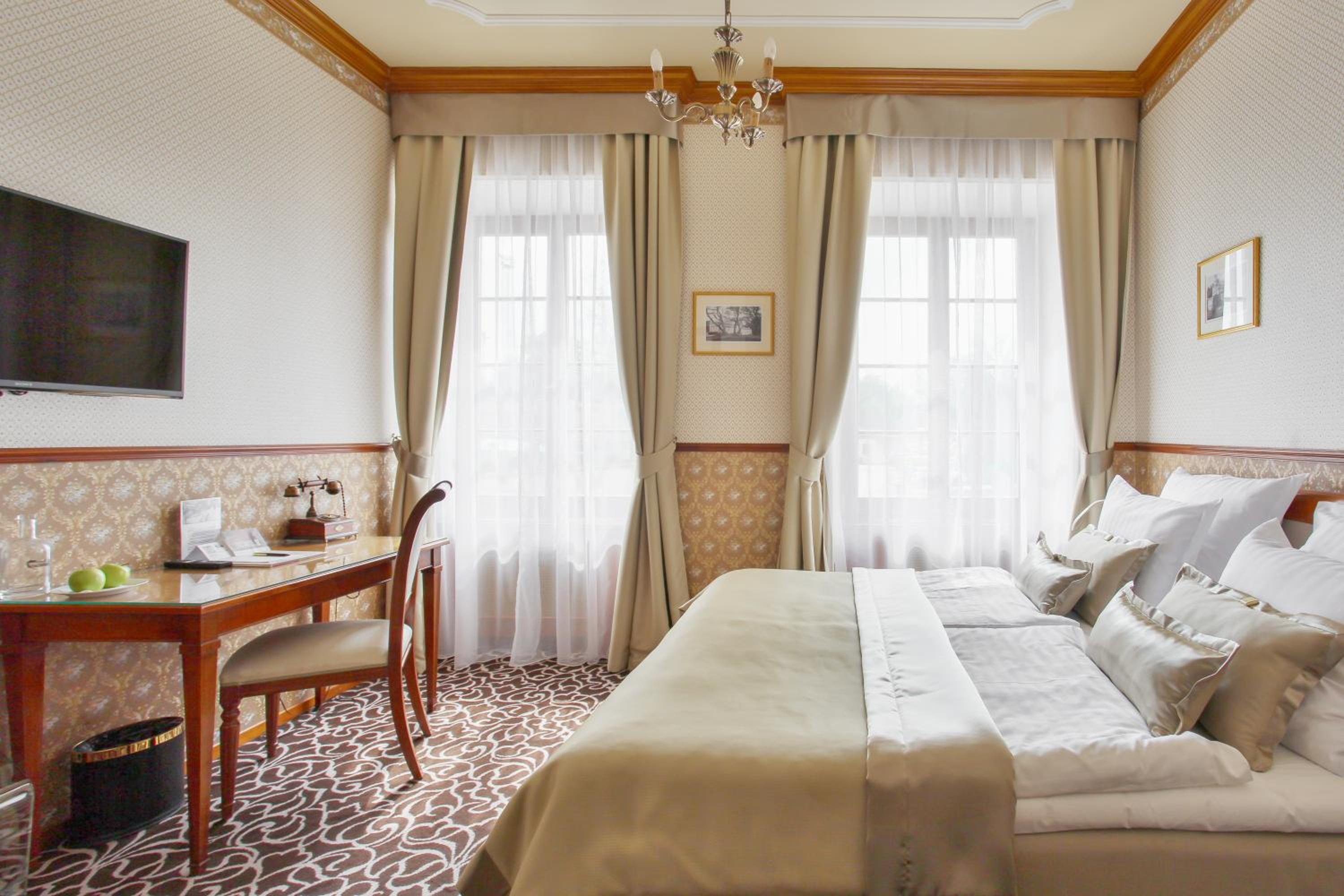 Deluxe Double or Twin Room