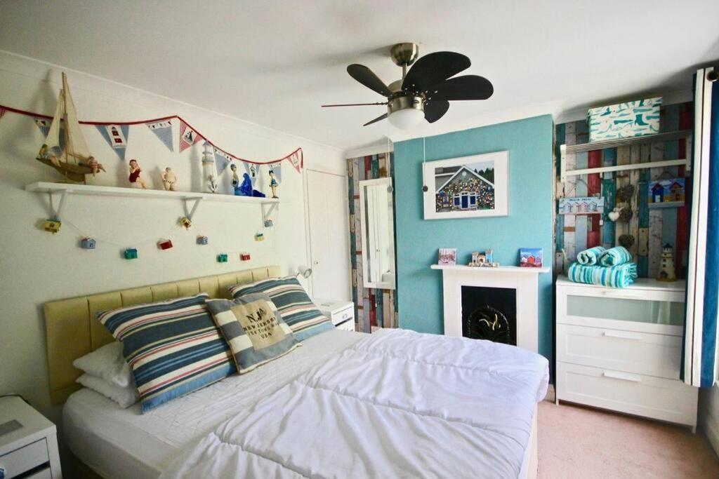 Two-Bedroom House photo 3