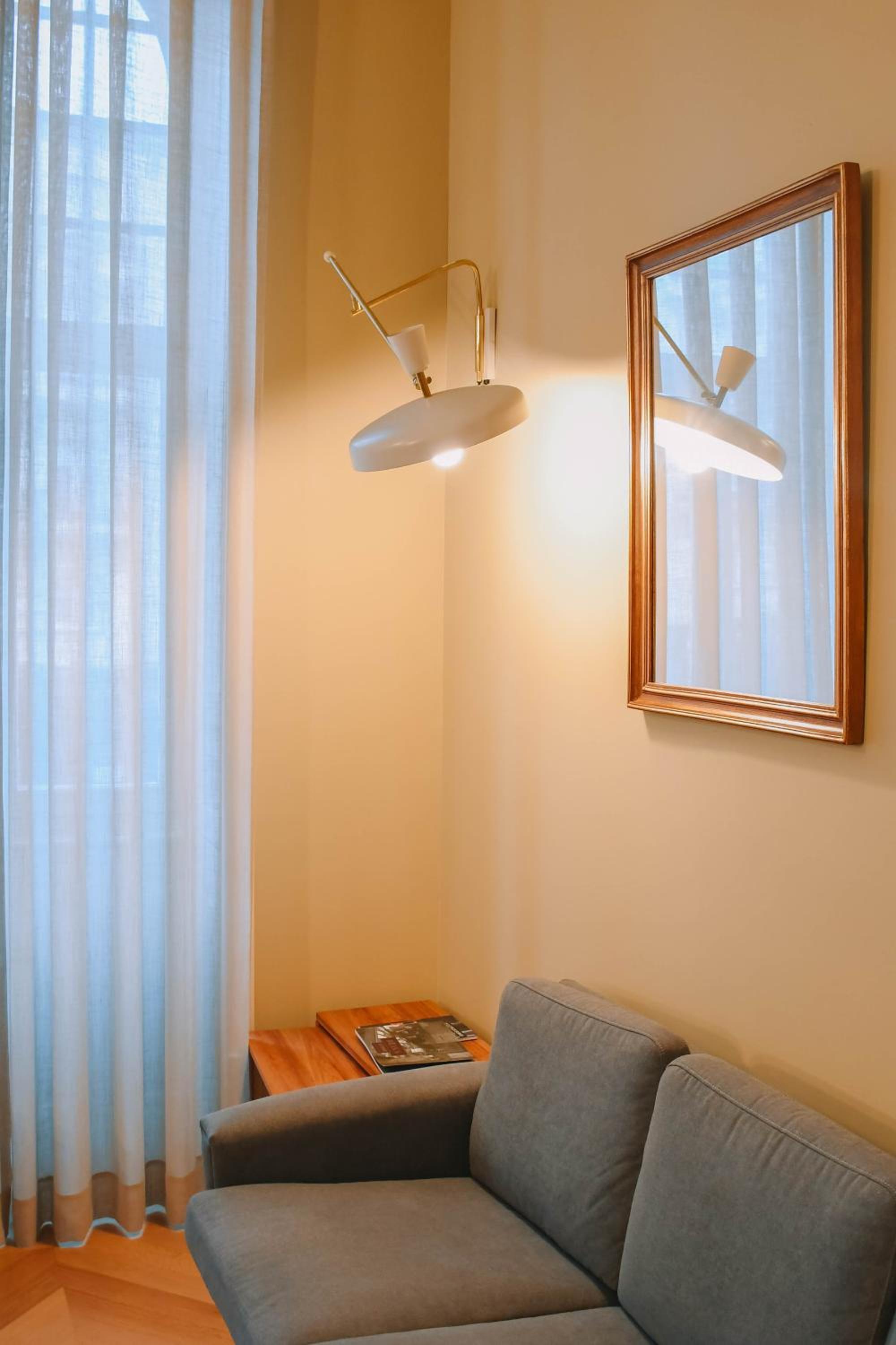 Deluxe Apartment photo 2