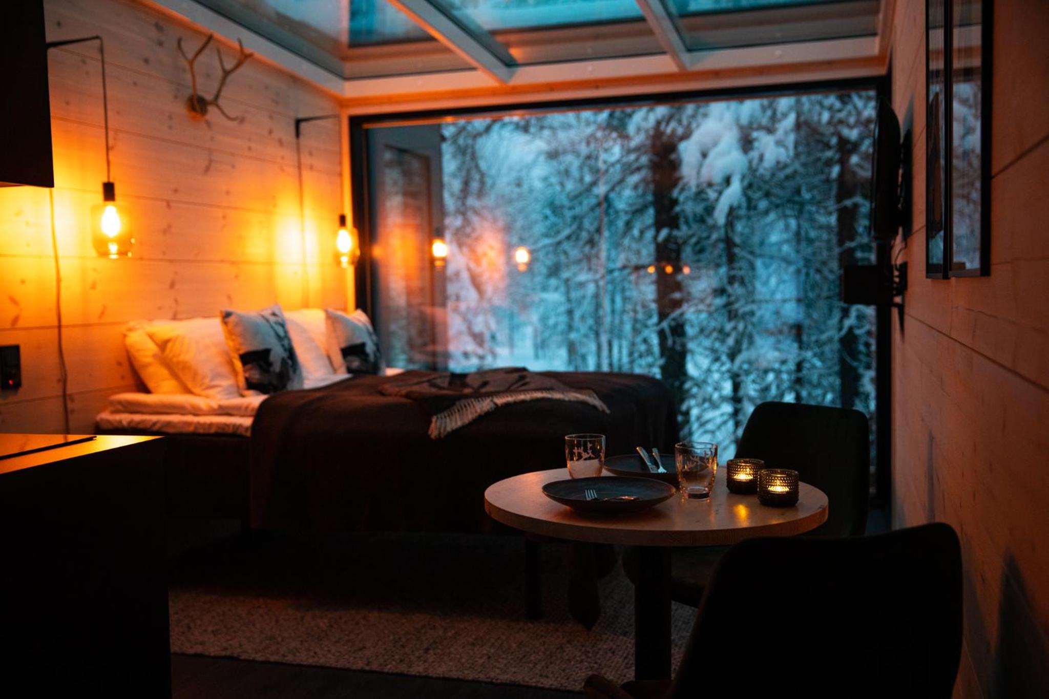 Suite - Photo 27