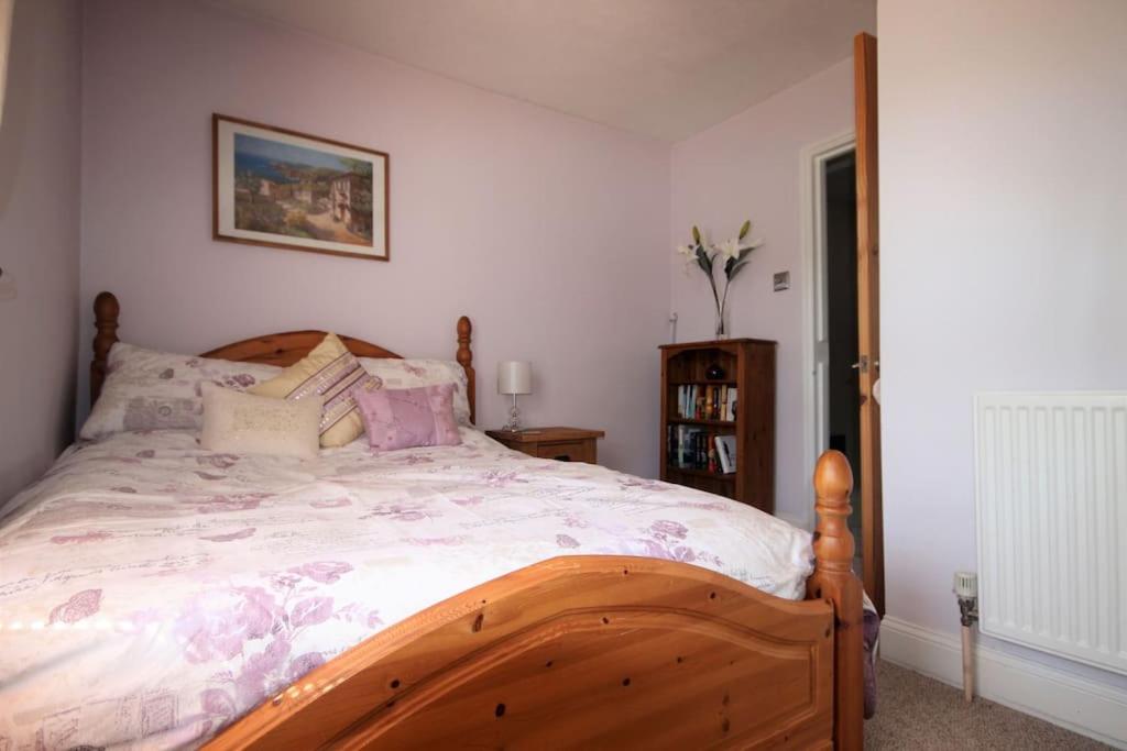 Two-Bedroom House photo 2