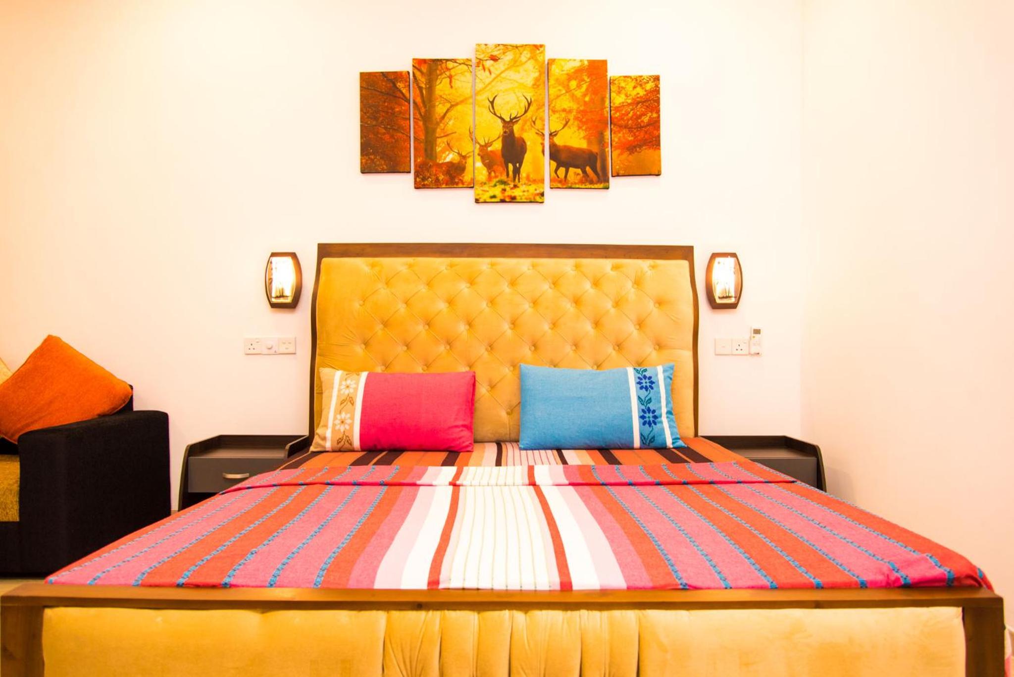 Deluxe Double Room with Balcony photo 1