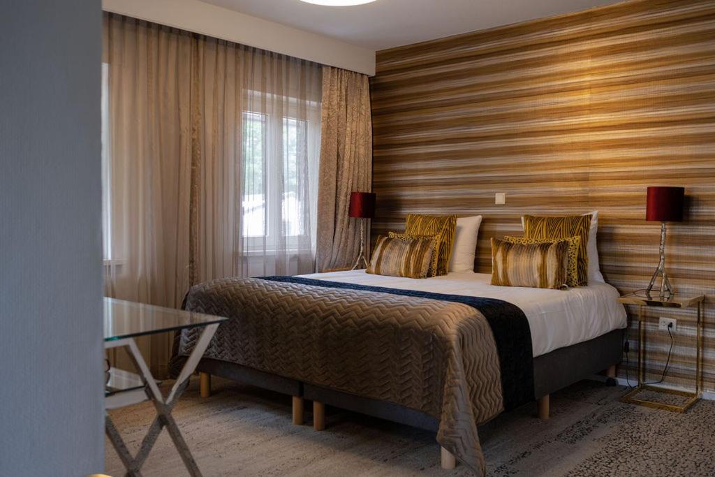 King Room with Balcony photo 2