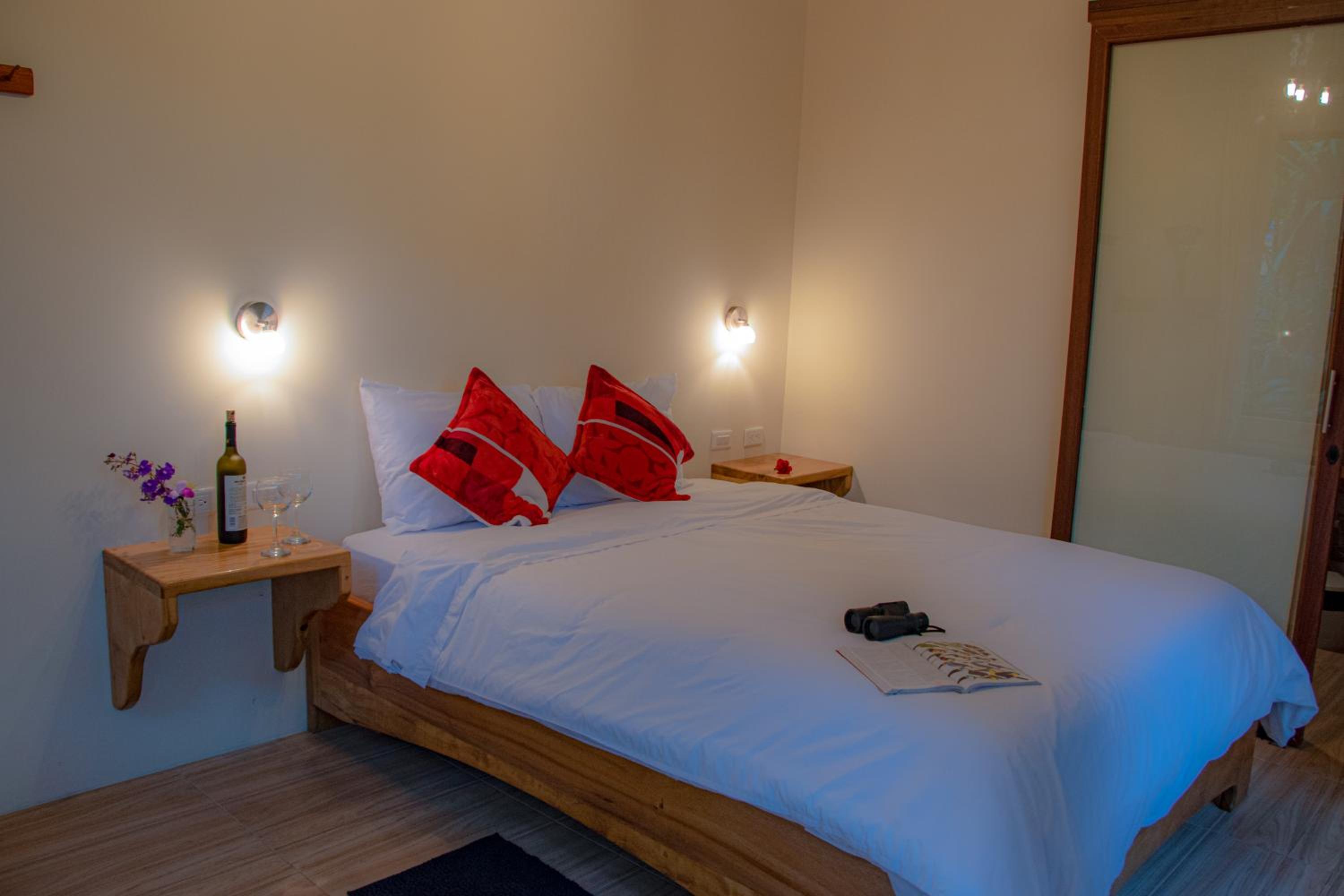 Deluxe Suite with Spa Bath