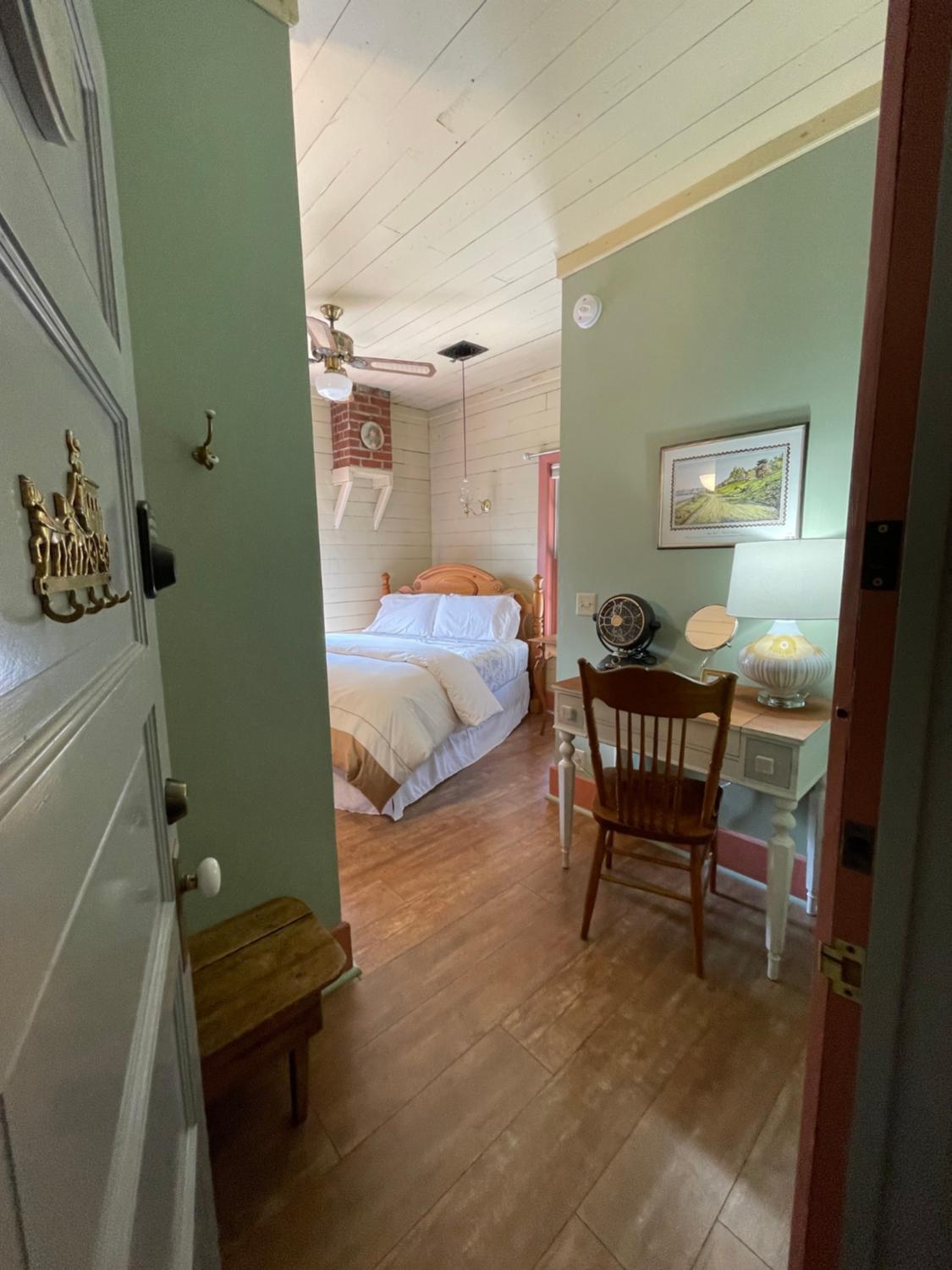 Deluxe Queen Room photo 1