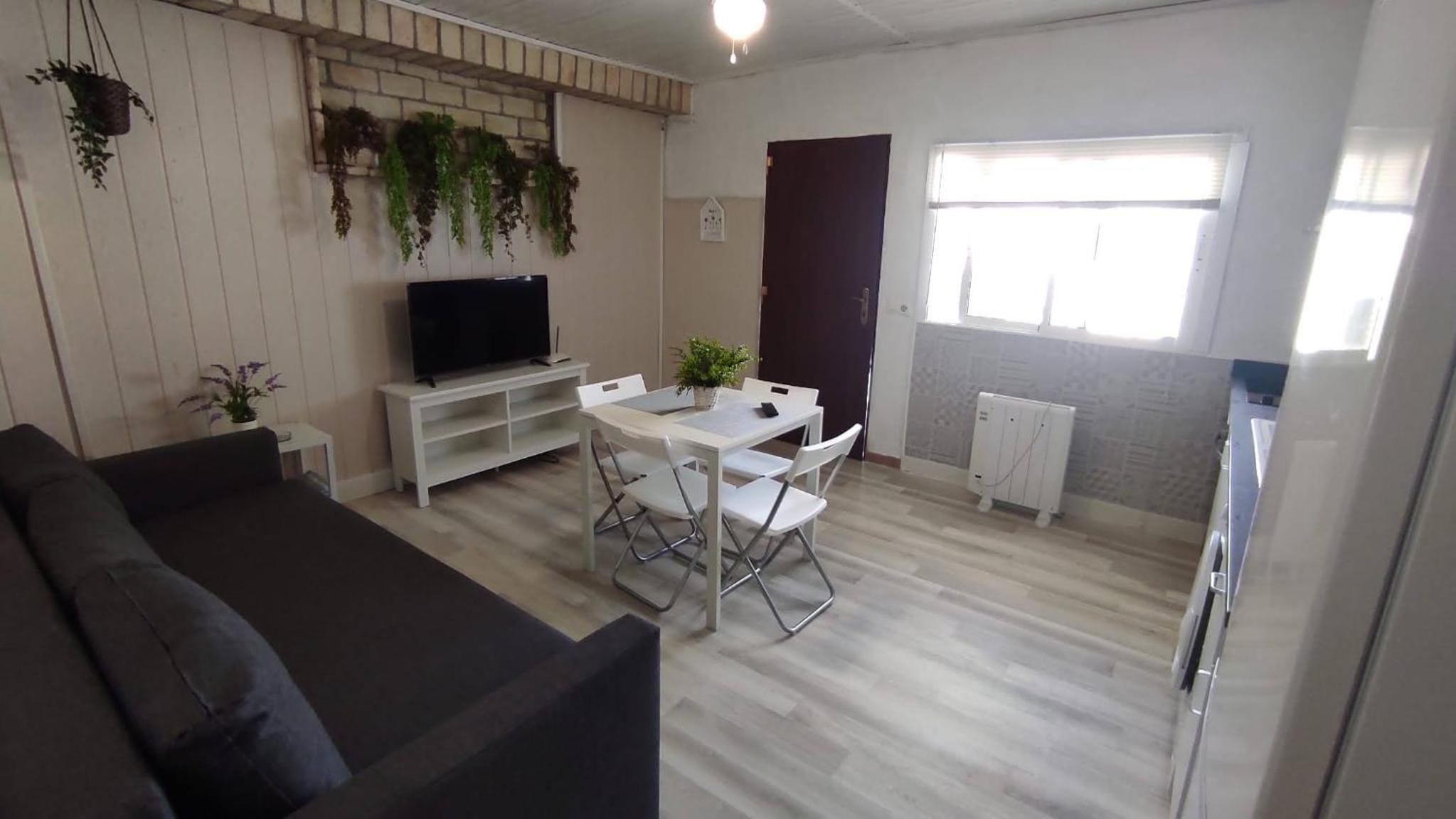Apartamento con piscina privada