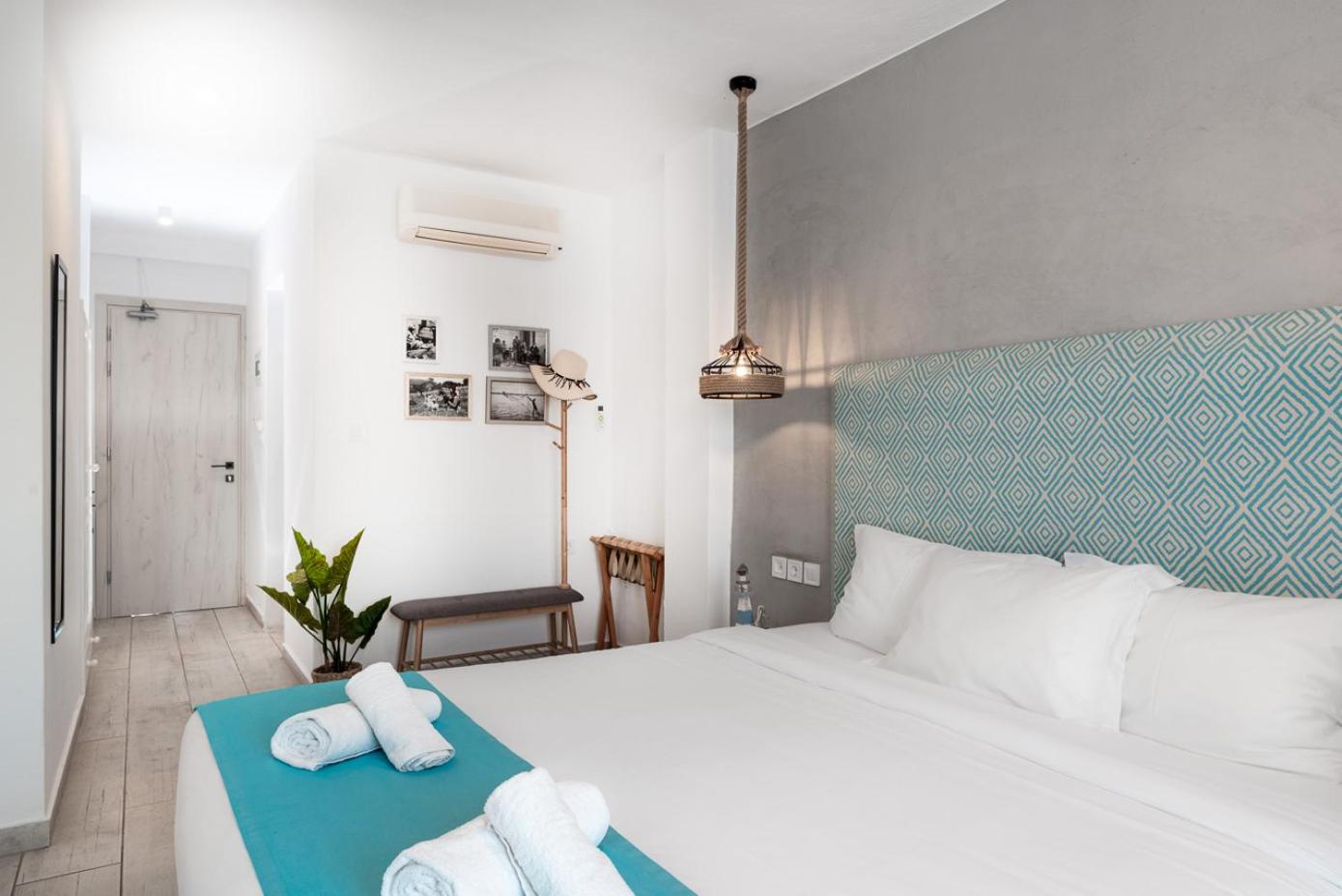Double Room with Sea View - Photo 1