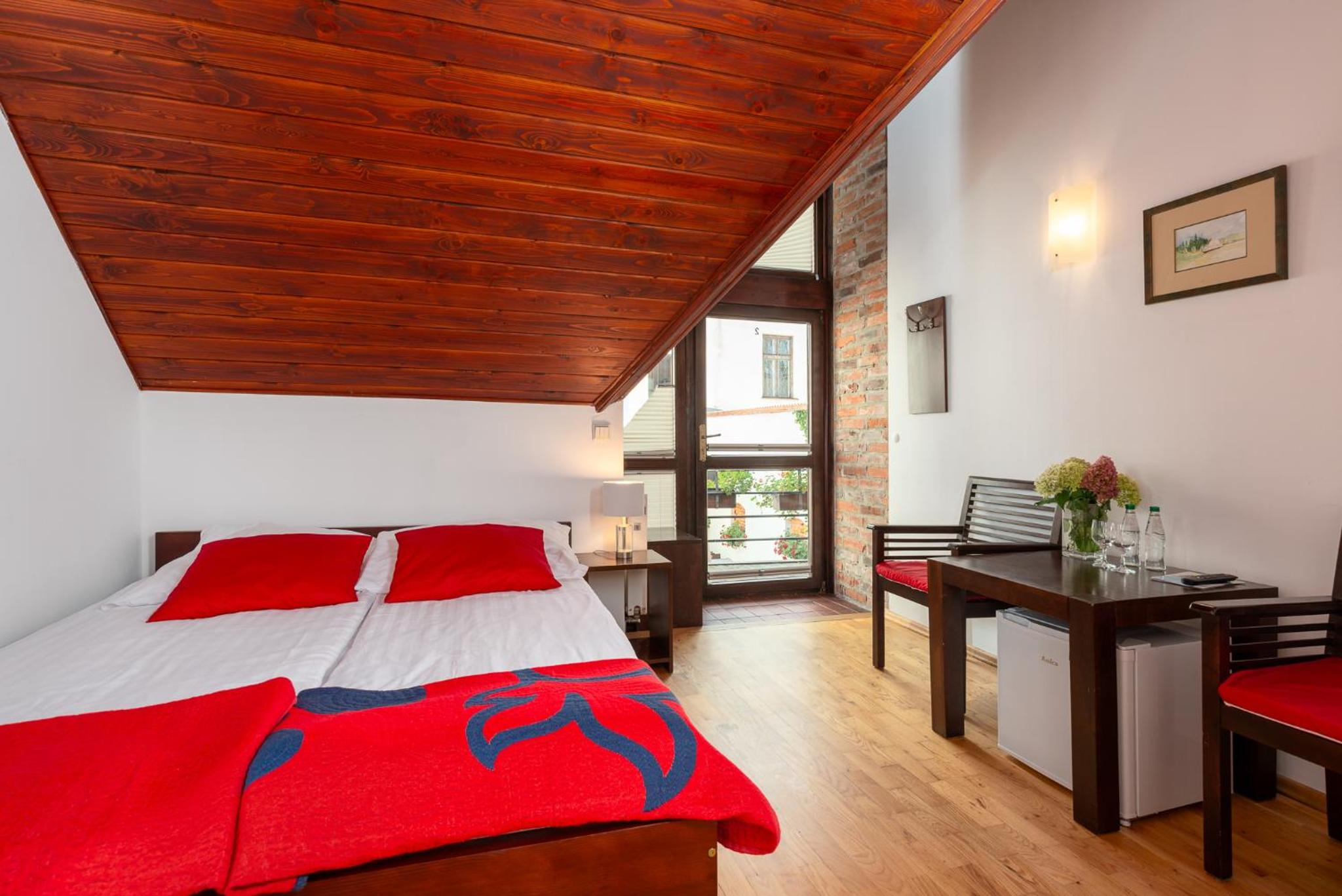 Standard Triple Room - Photo 6