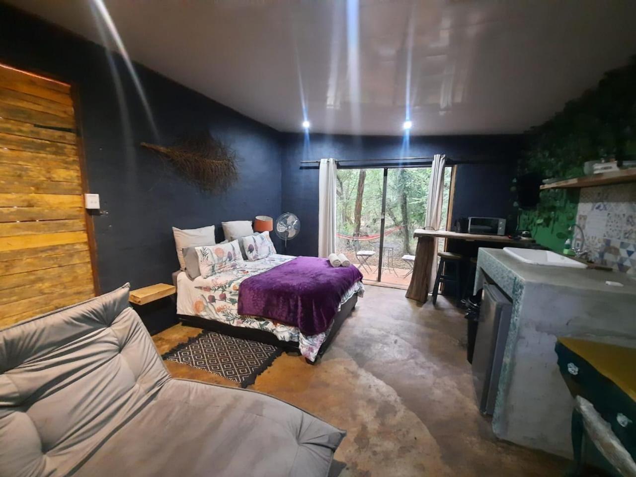 One-Bedroom Apartment - Photo 34