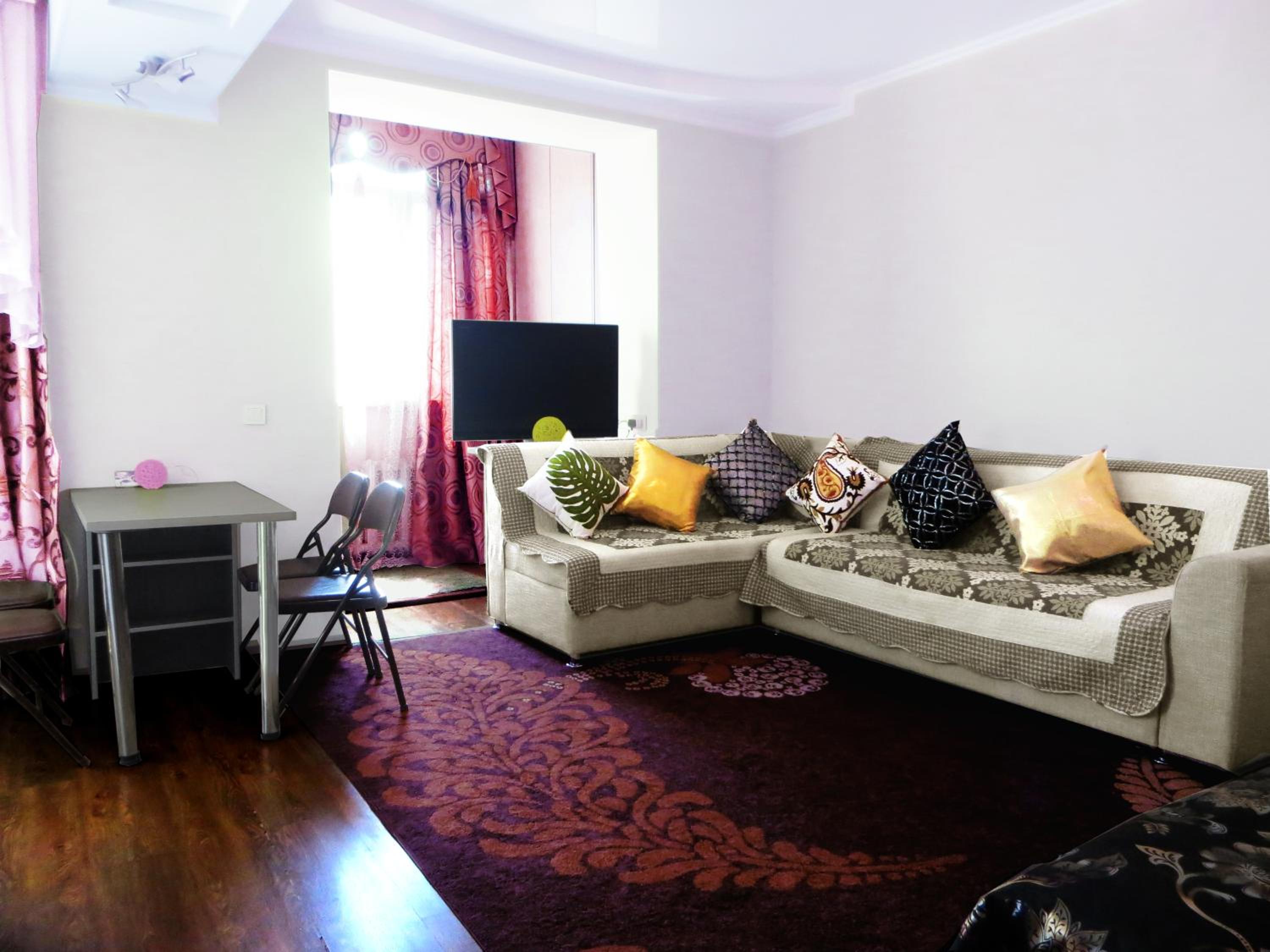 Apartment photo 1