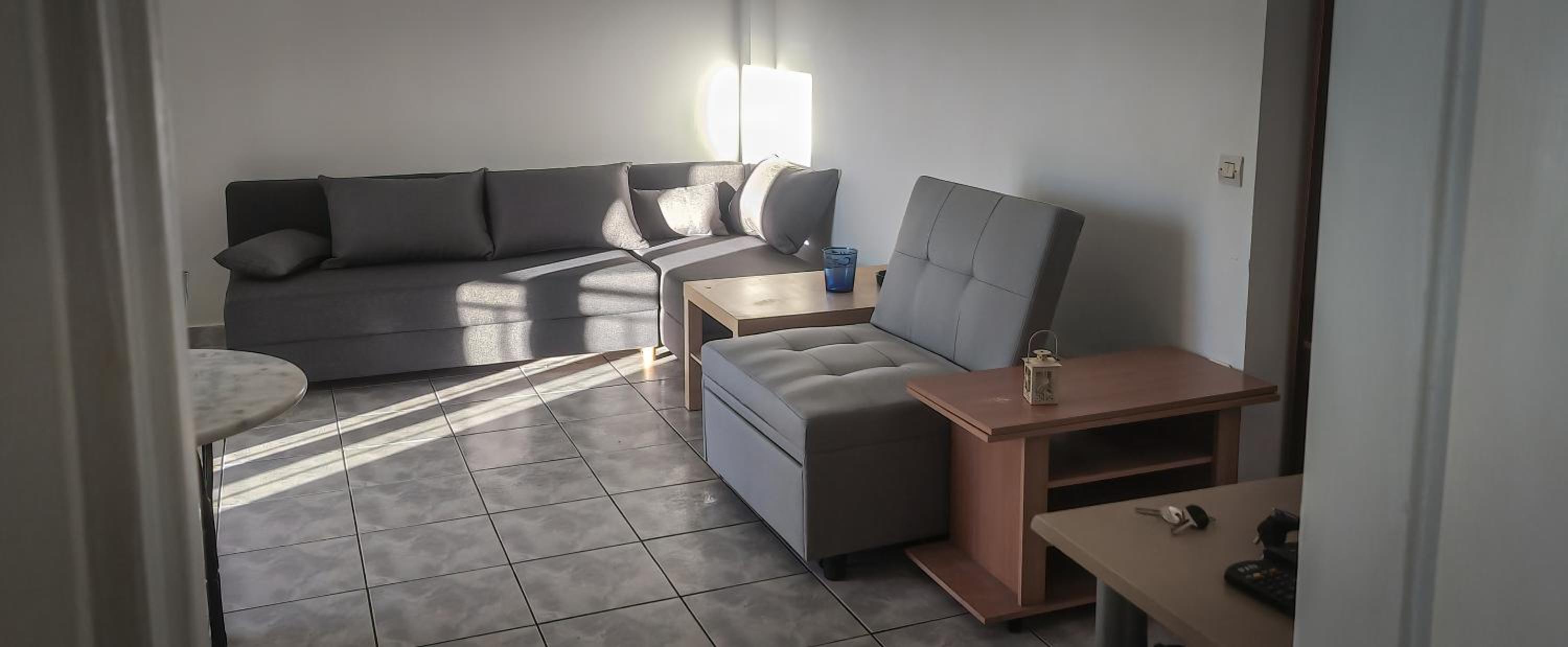 Studio Apartment photo 1