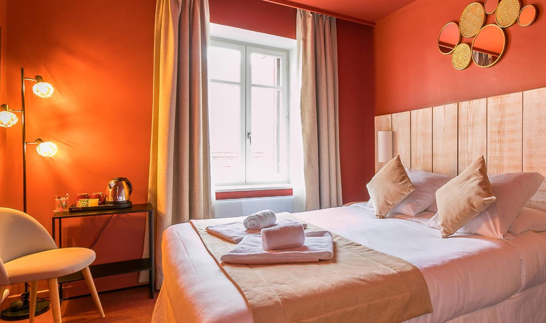 Double Room - Standard Bed - Photo 3