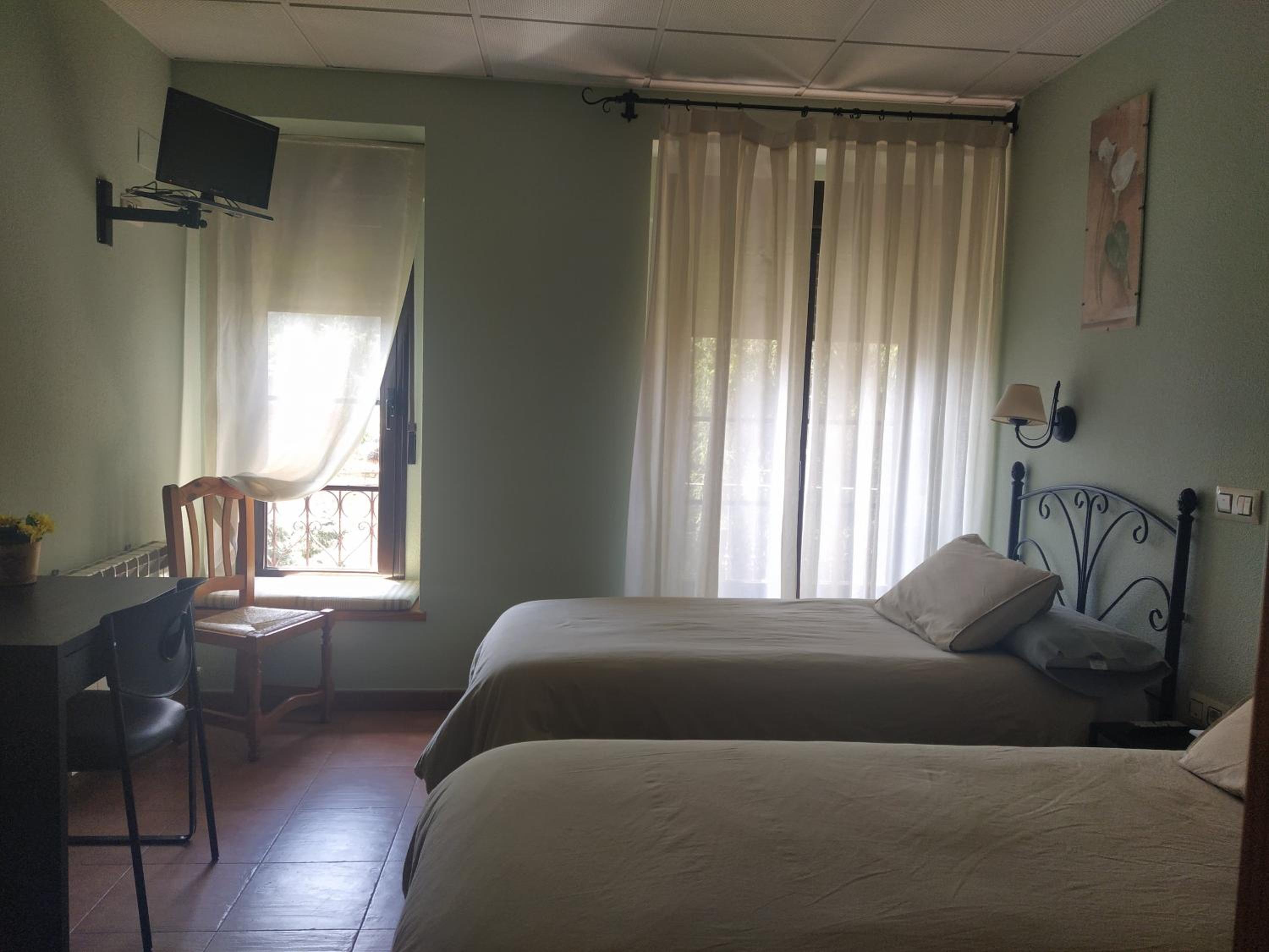 Habitación Doble Estándar con Vista a la Montaña