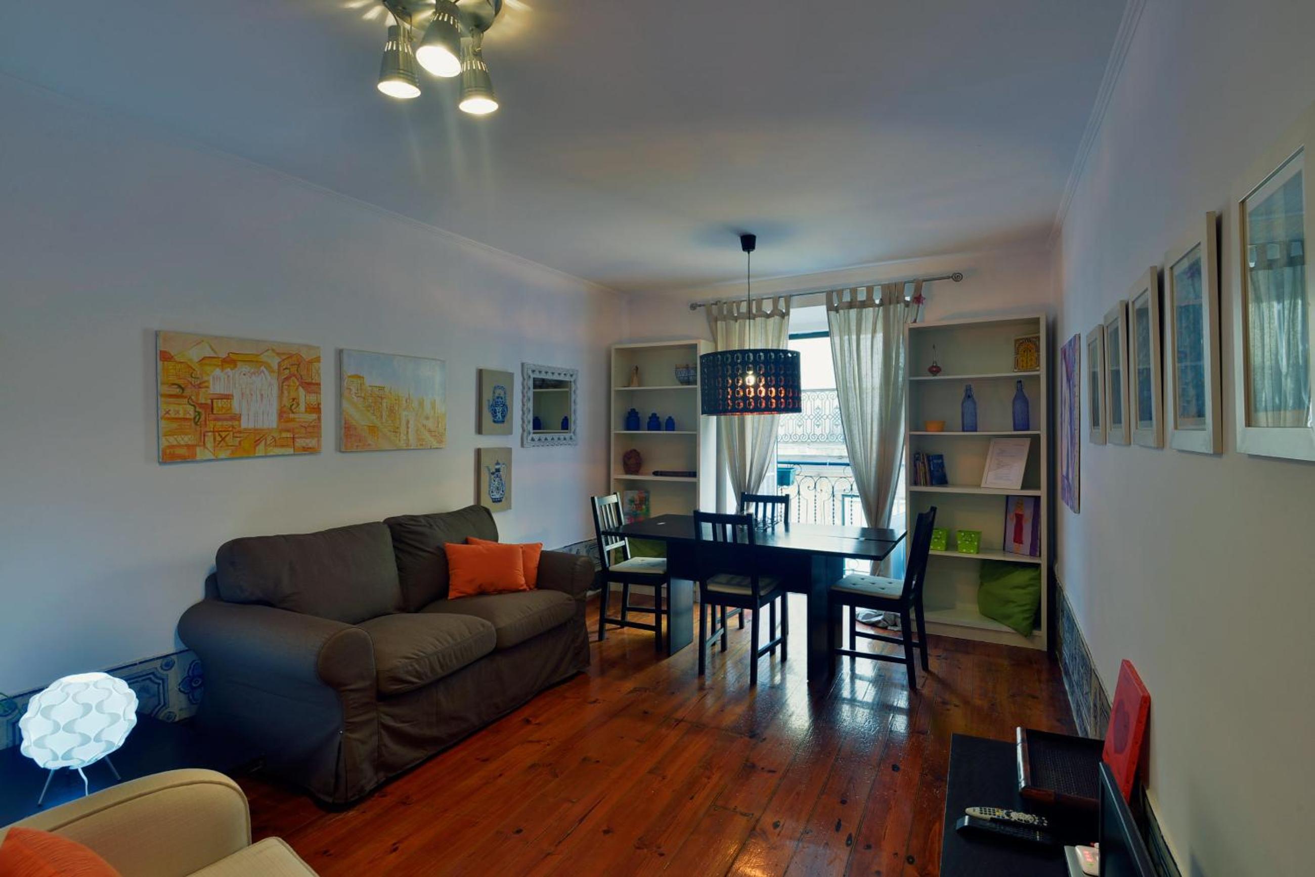 Two-Bedroom Apartment - Photo 5