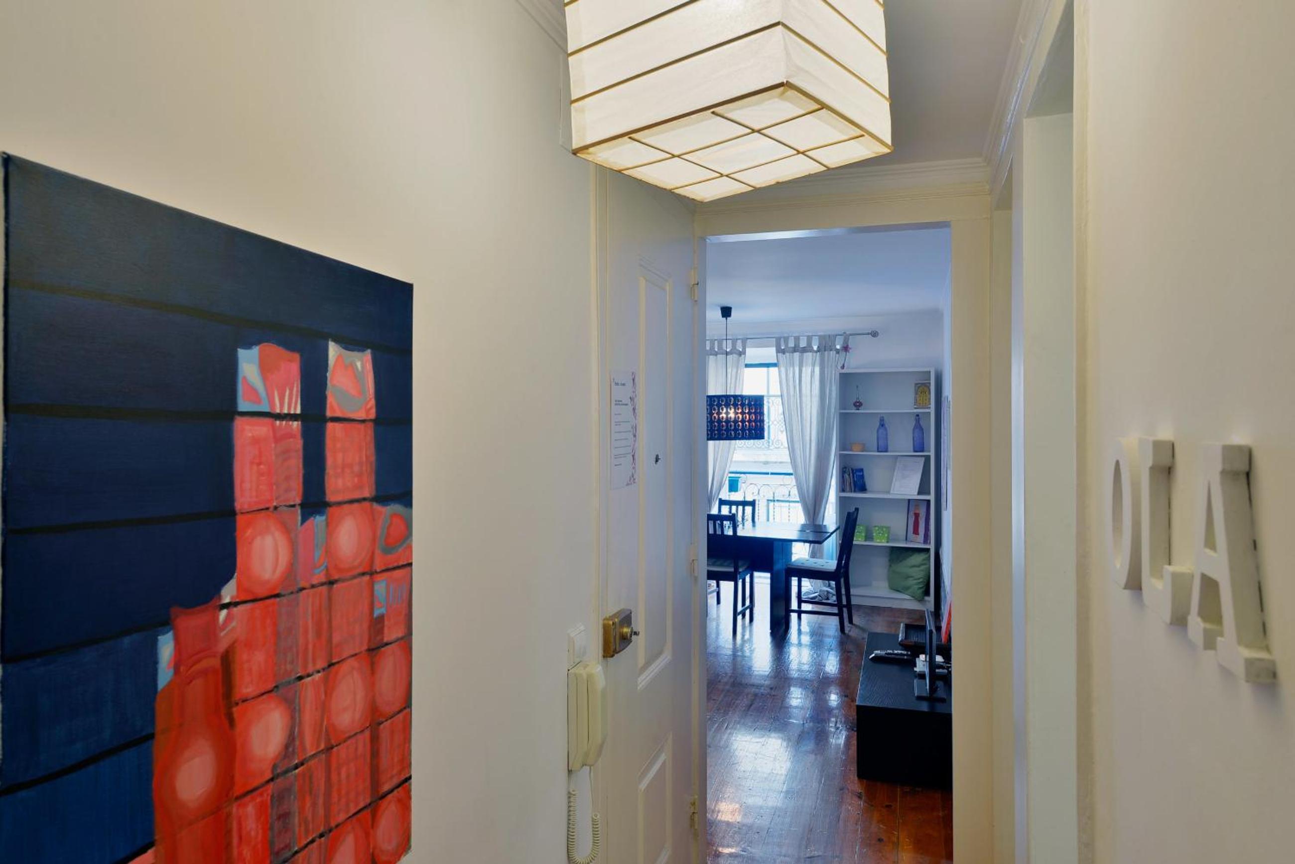 Two-Bedroom Apartment - Photo 9