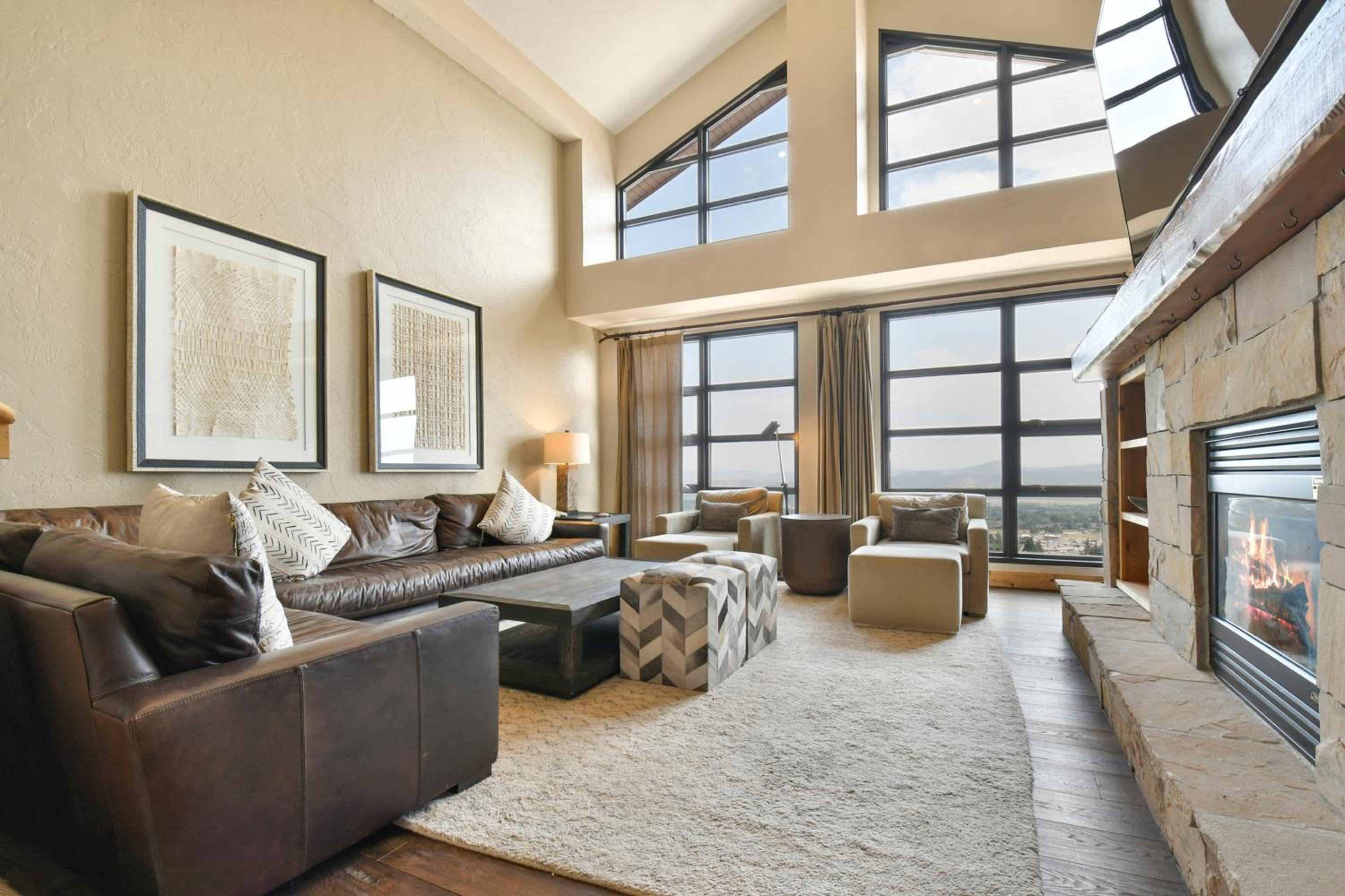 Three-Bedroom Apartment - Penthouse