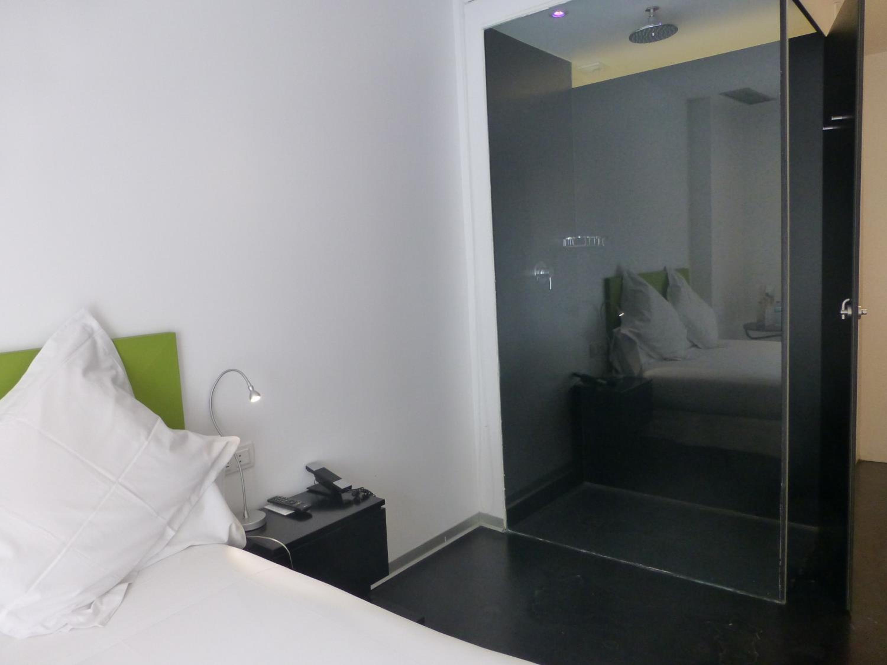 Standard Double or Twin Room - Photo 2