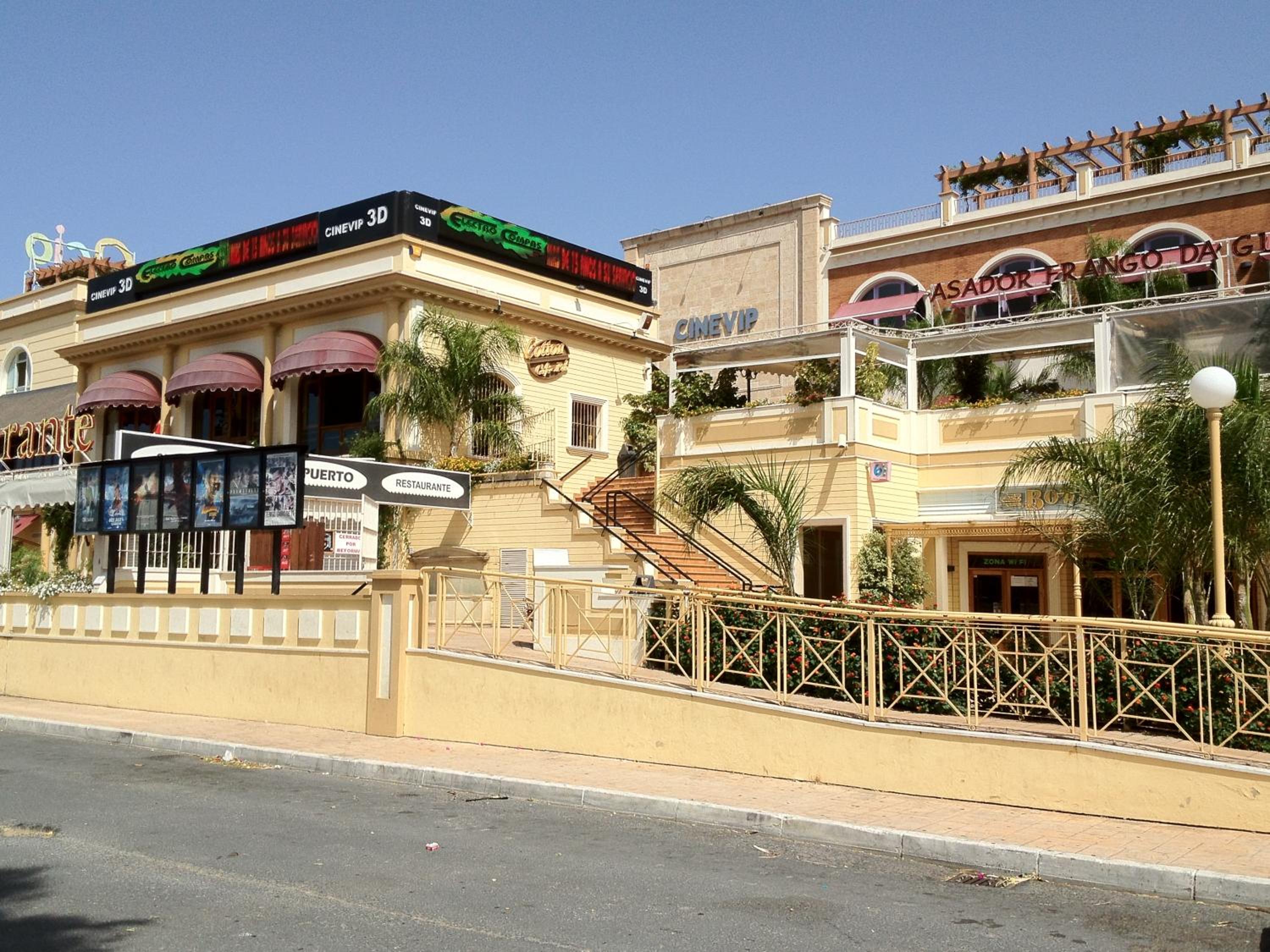 Villa photo 3