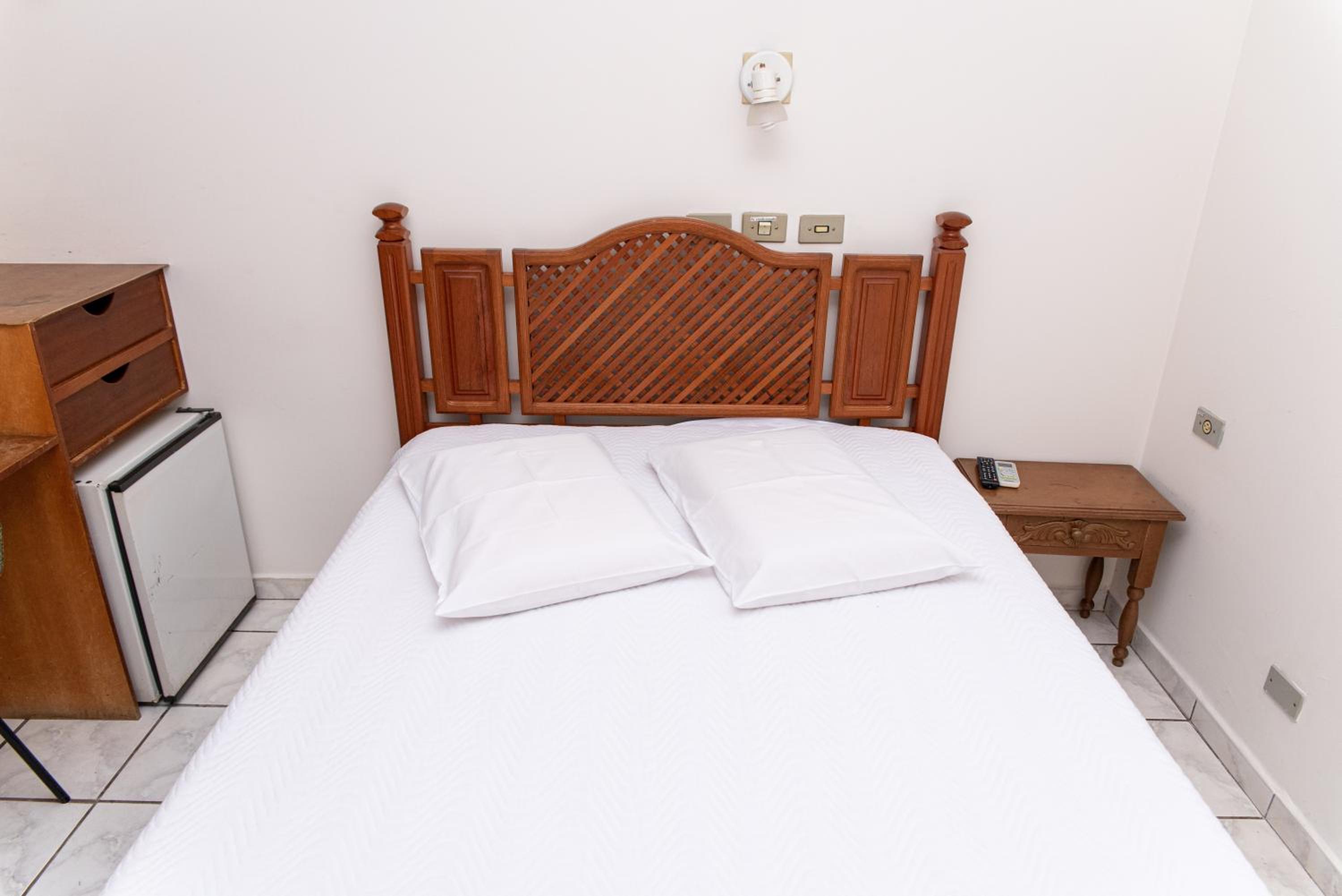 Double or Twin Room photo 3