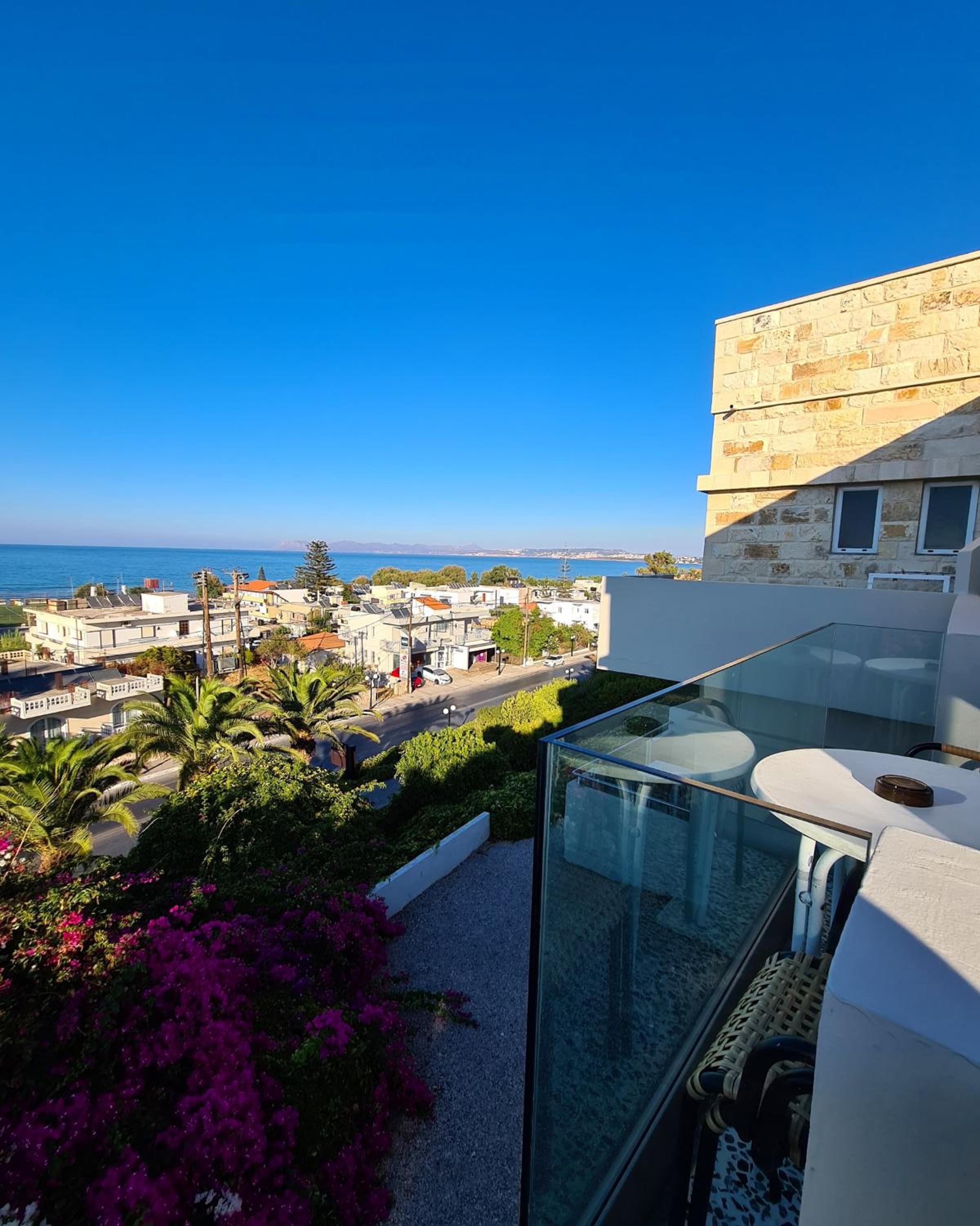 Apartment with Sea View photo 2
