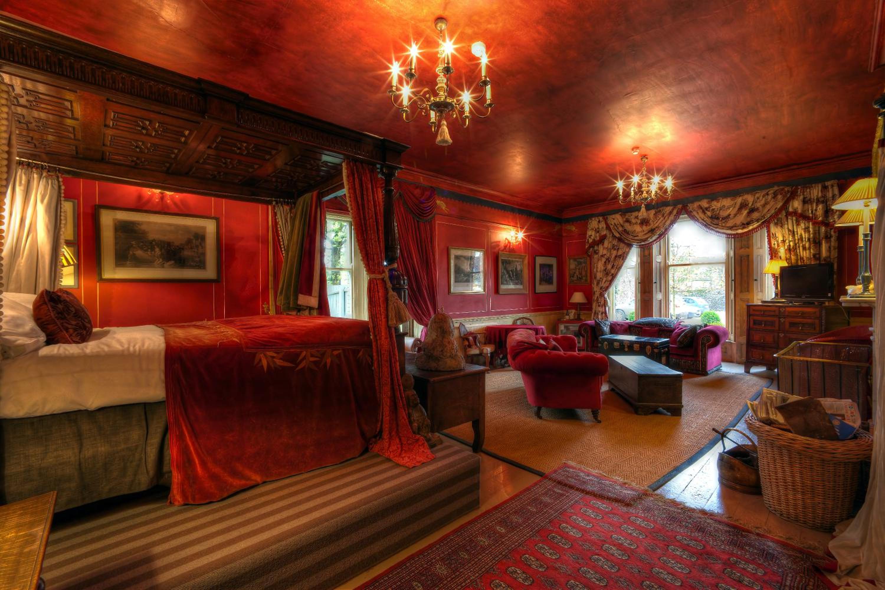 Luxury Suite