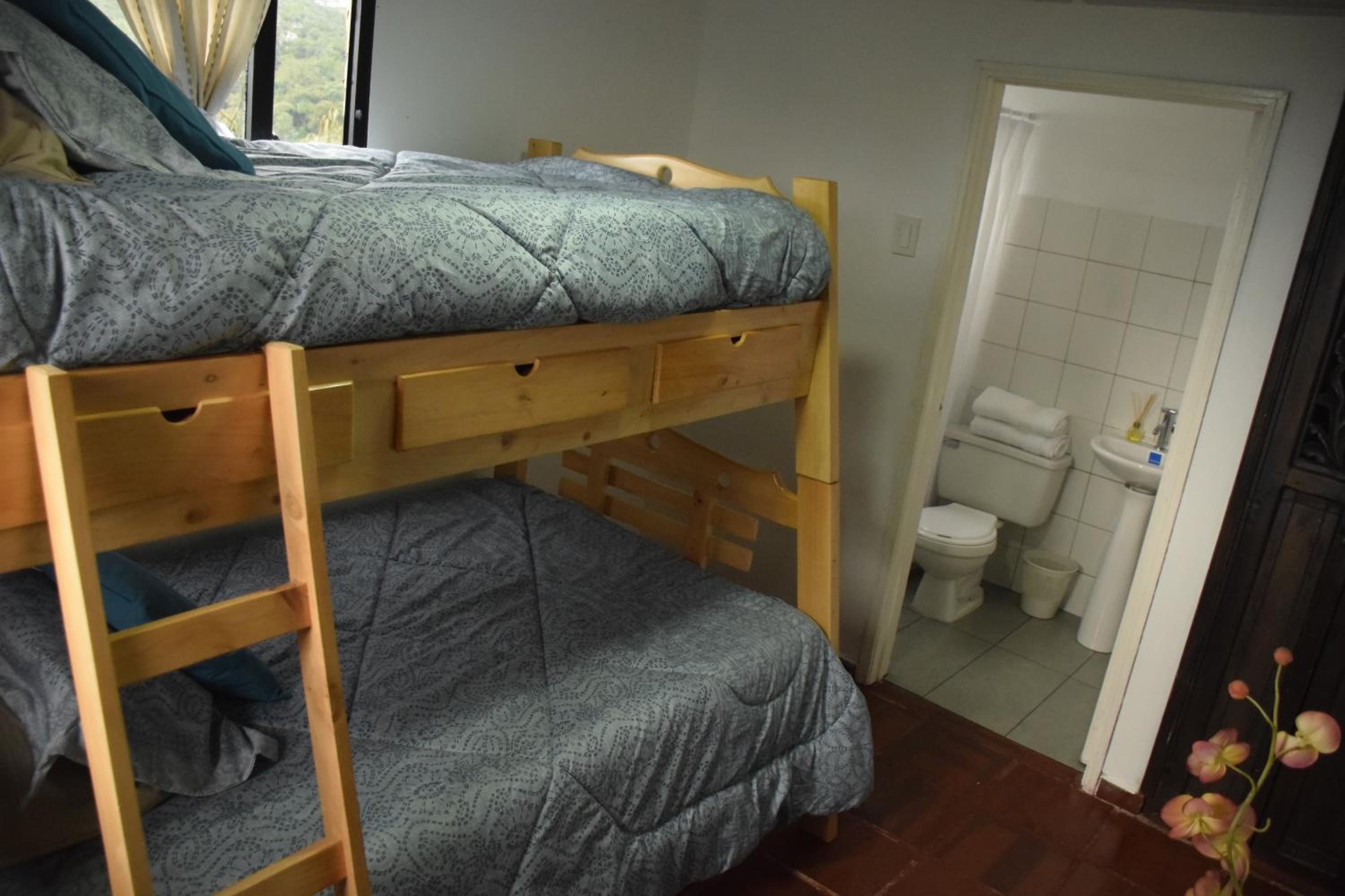 Standard Triple Room photo 2