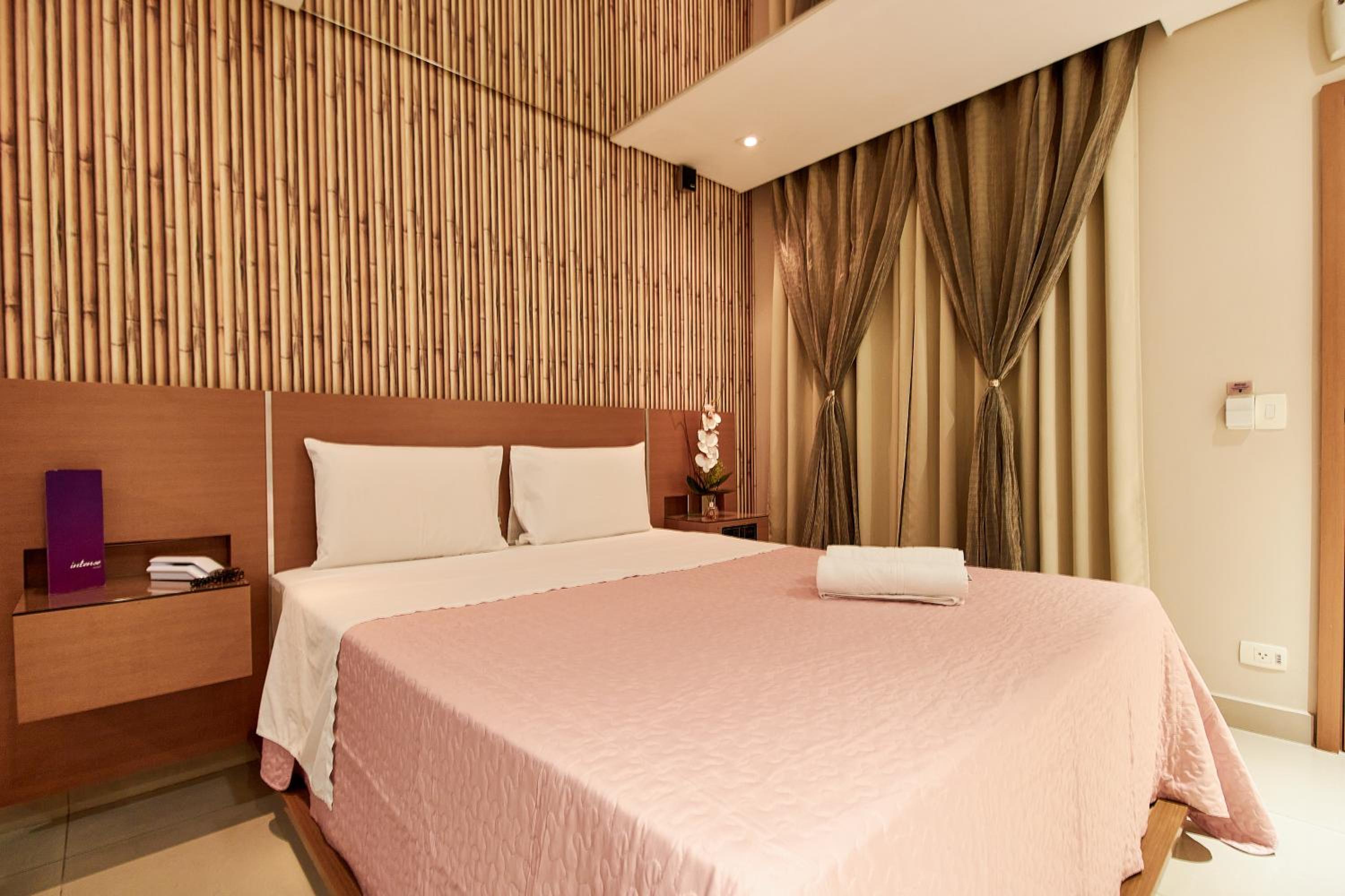 Deluxe Suite - Photo 2