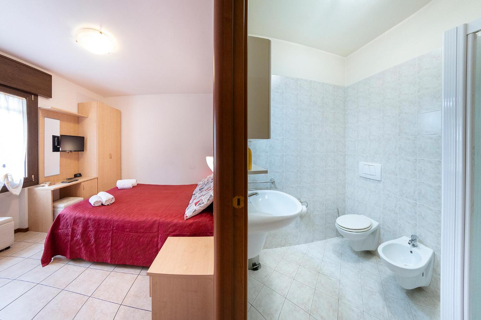 Triple Room - Photo 6