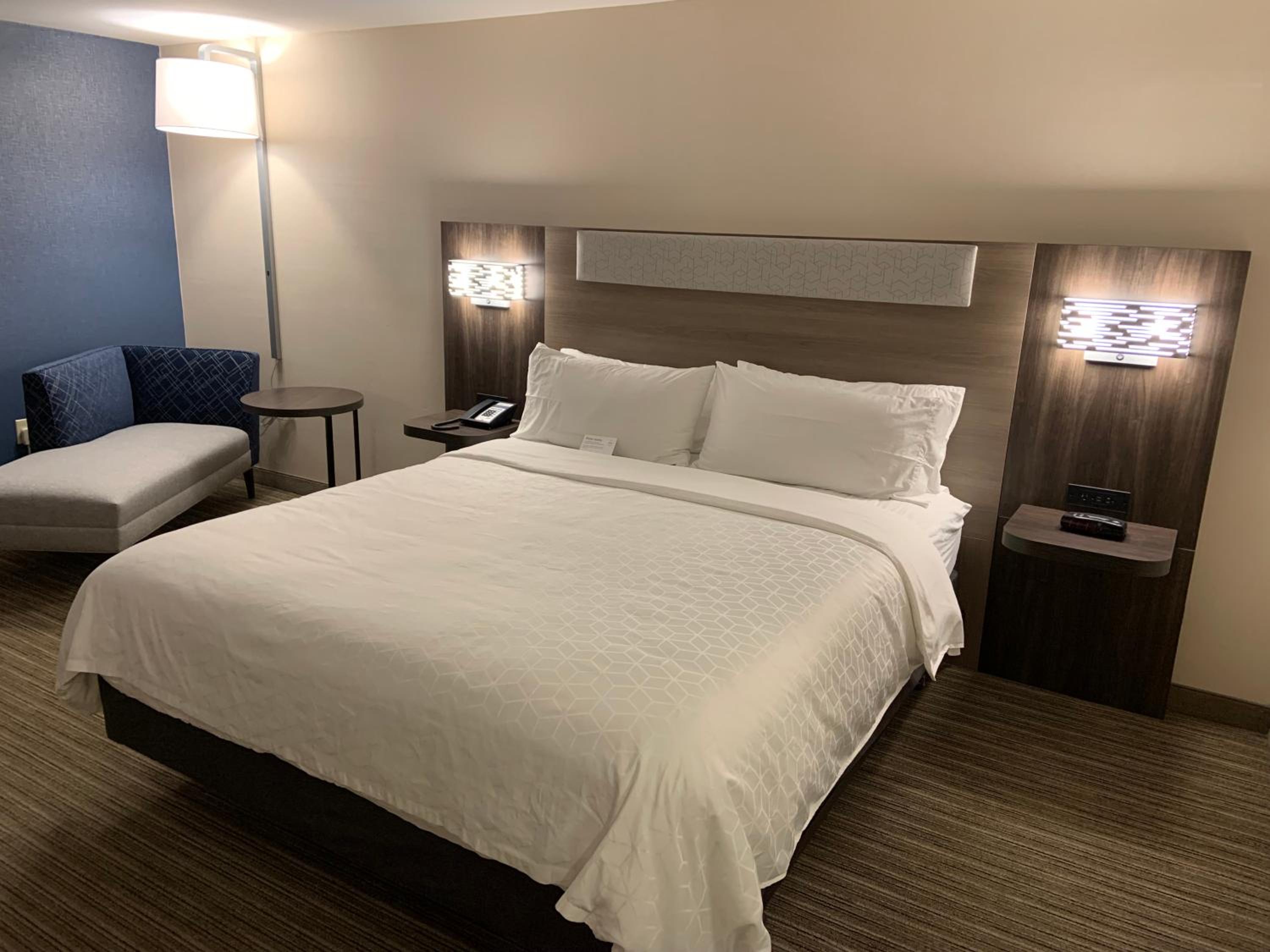Standard Room - Photo 1