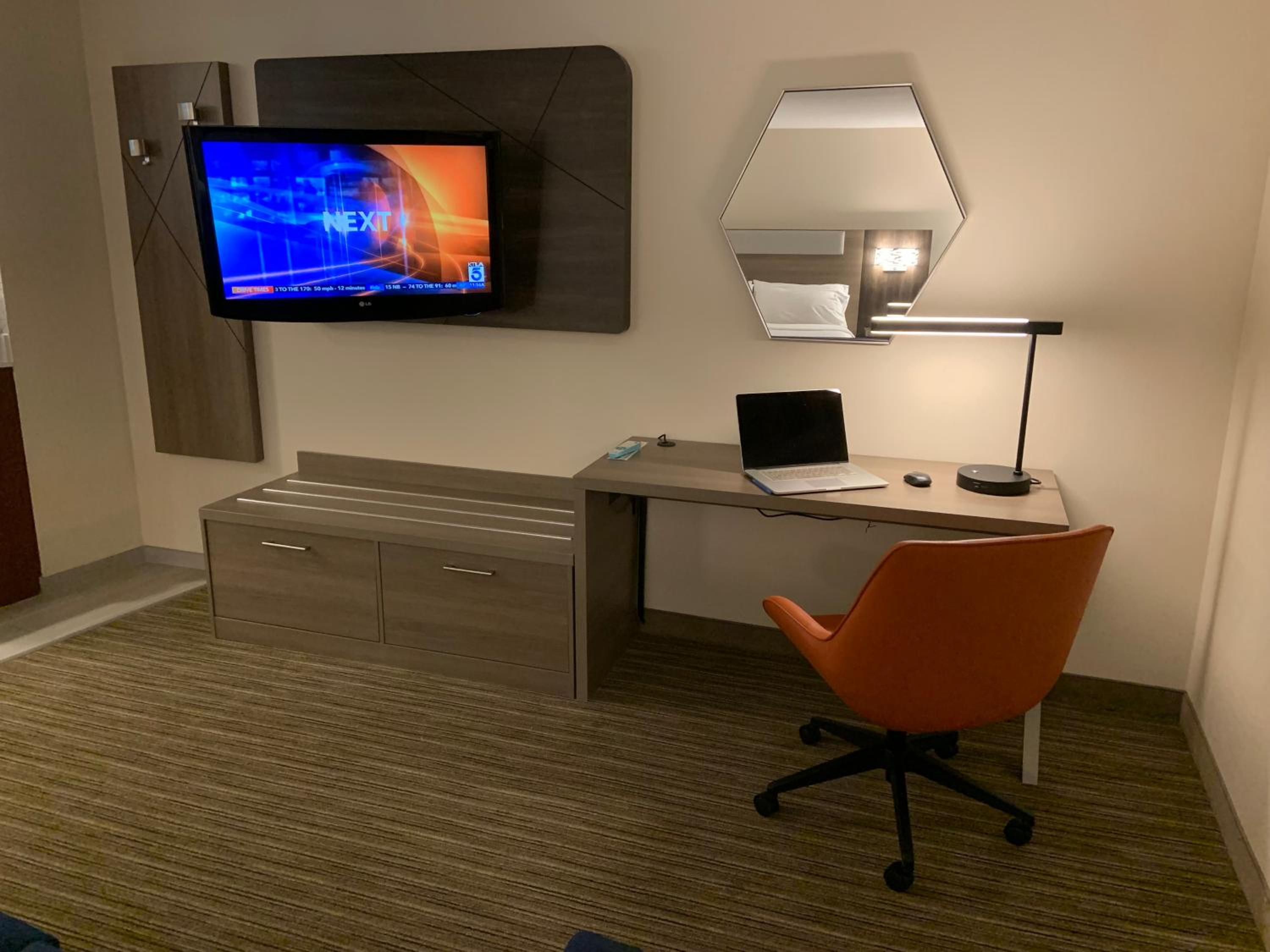 Standard Room - Photo 8