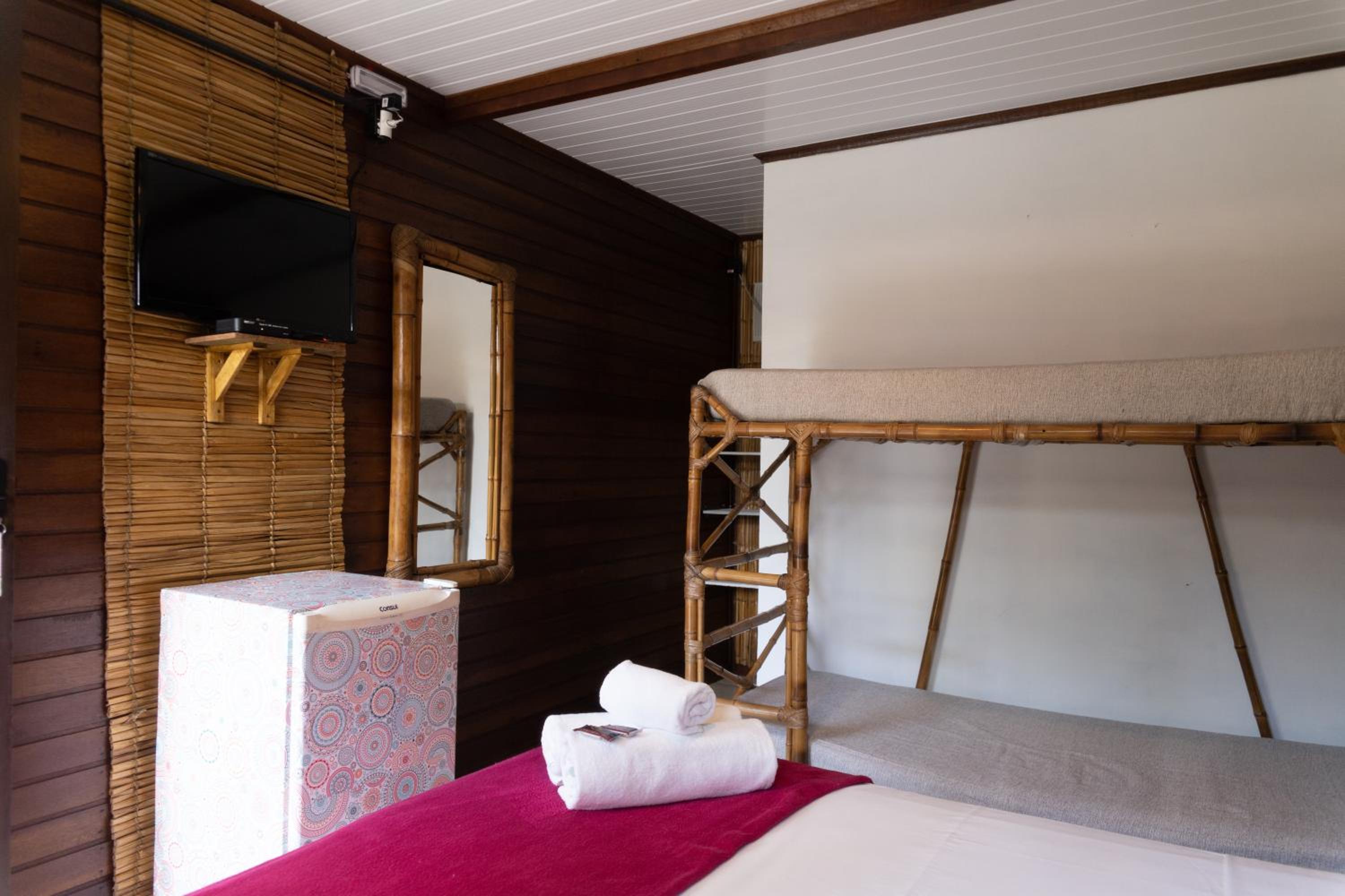 Quadruple Room with Bathroom photo 2