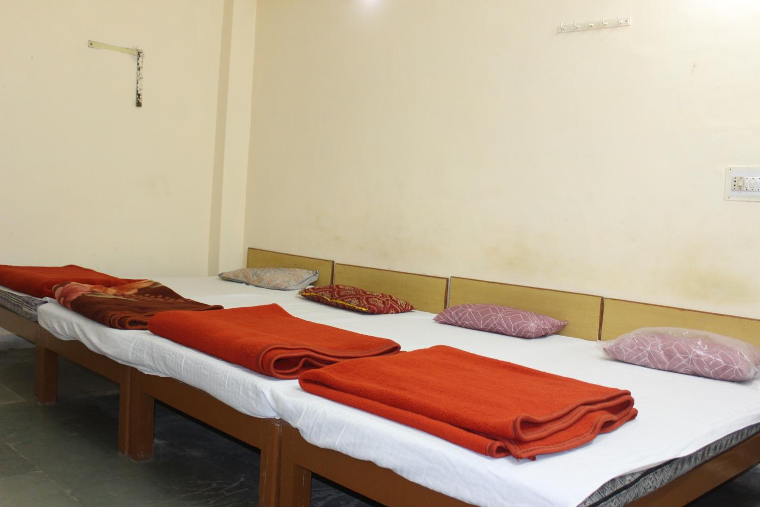 Standard Quadruple Room - Photo 4
