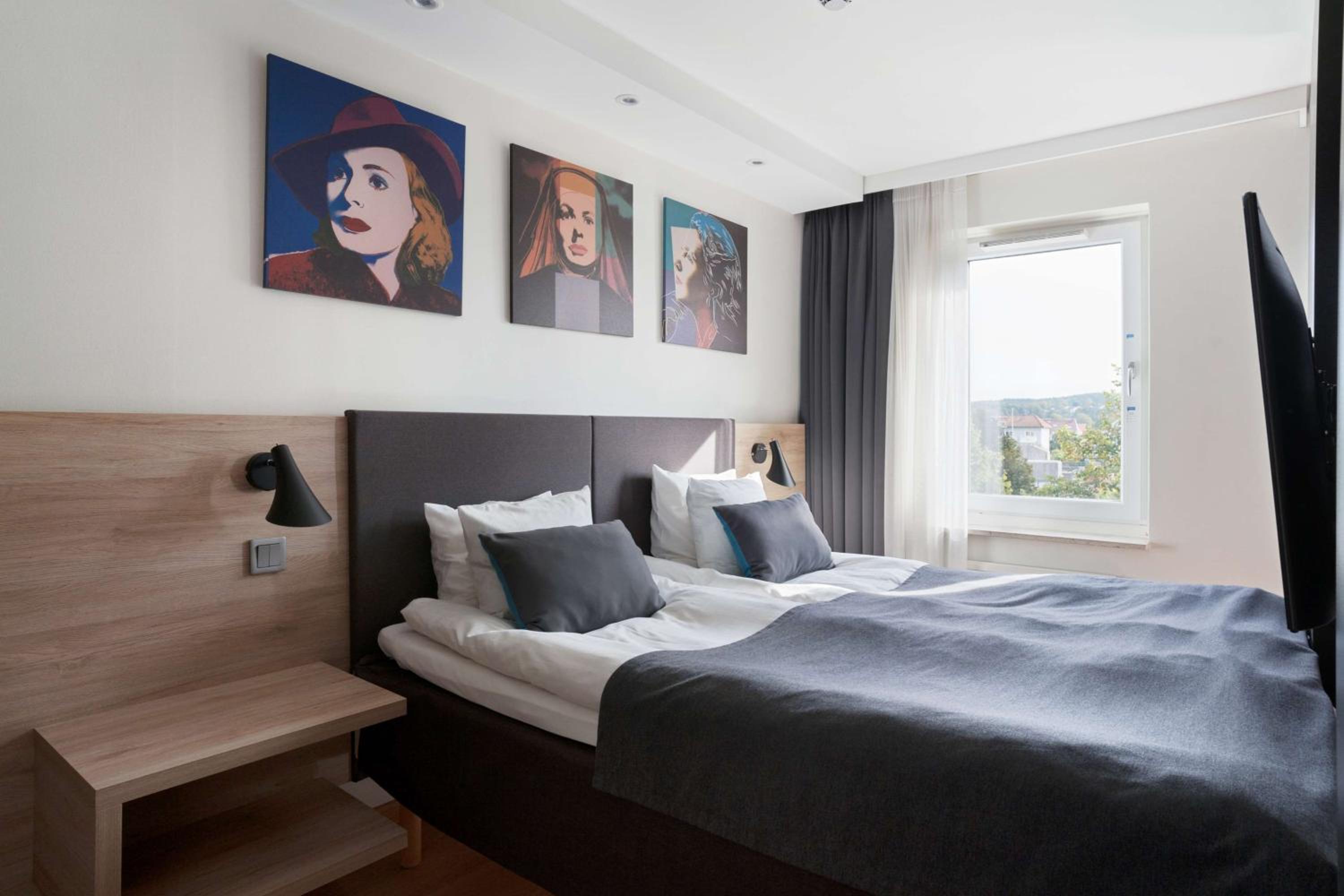 Family Room with Bunk bed or Sofa bed - Photo 3