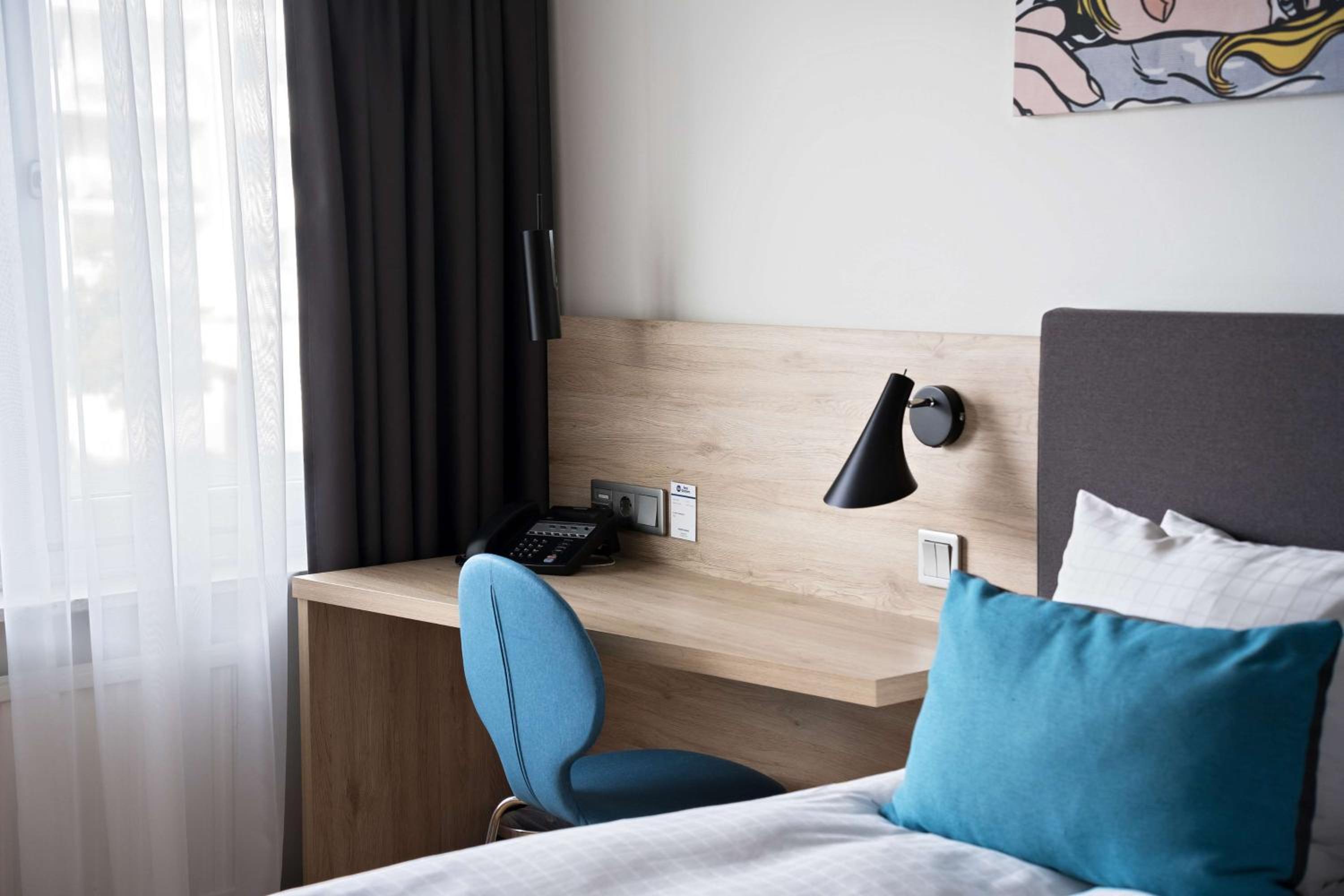 Twin Room - Photo 2